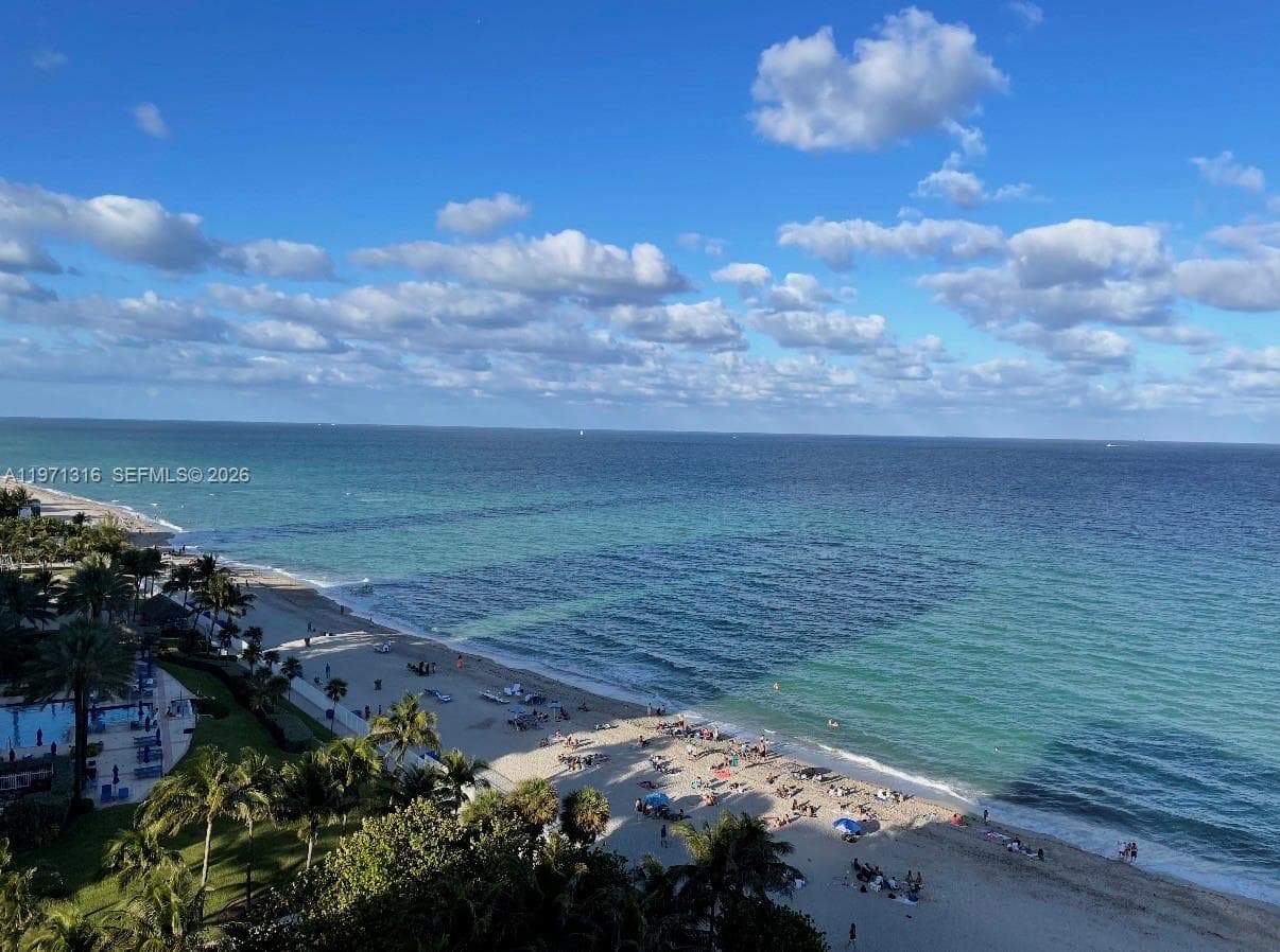 19201 Collins Ave # 1011, Sunny Isles Beach, FL 33160