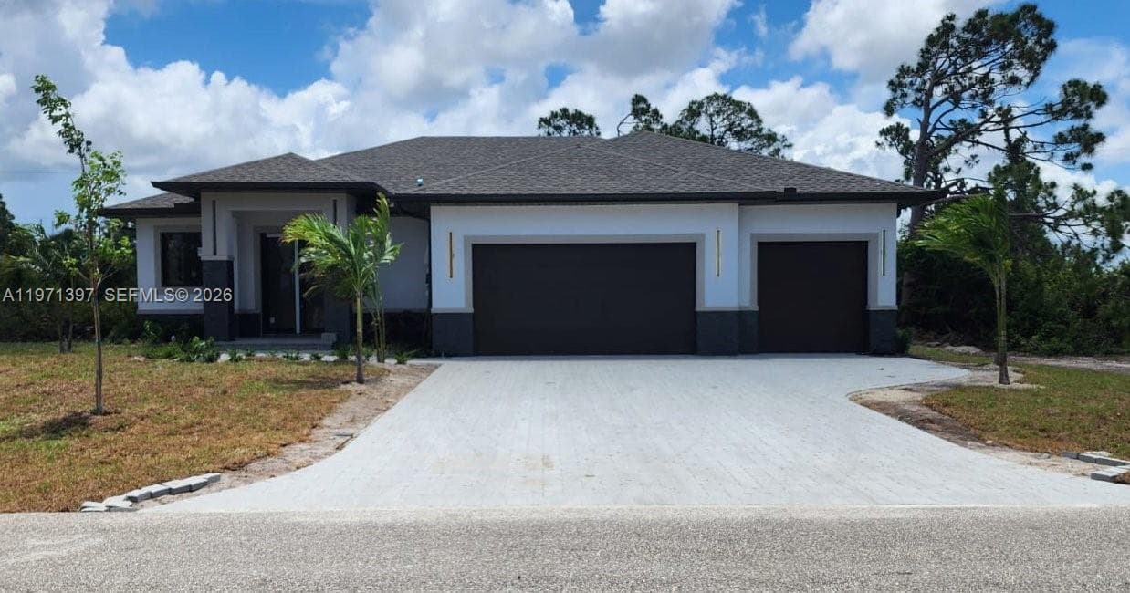 47 E BRIG CR, Port Charlotte, FL 33946