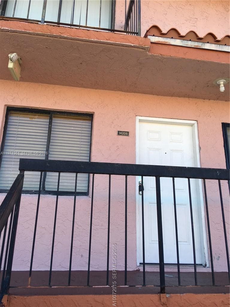 2162 W 60th St # 14208, Hialeah, FL 33016