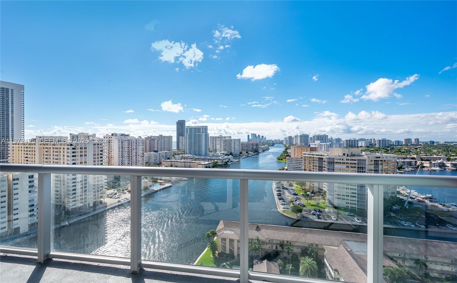 2602 E Hallandale Beach Blvd # R1903, Hallandale Beach, FL 33009 — zdjęcie 2
