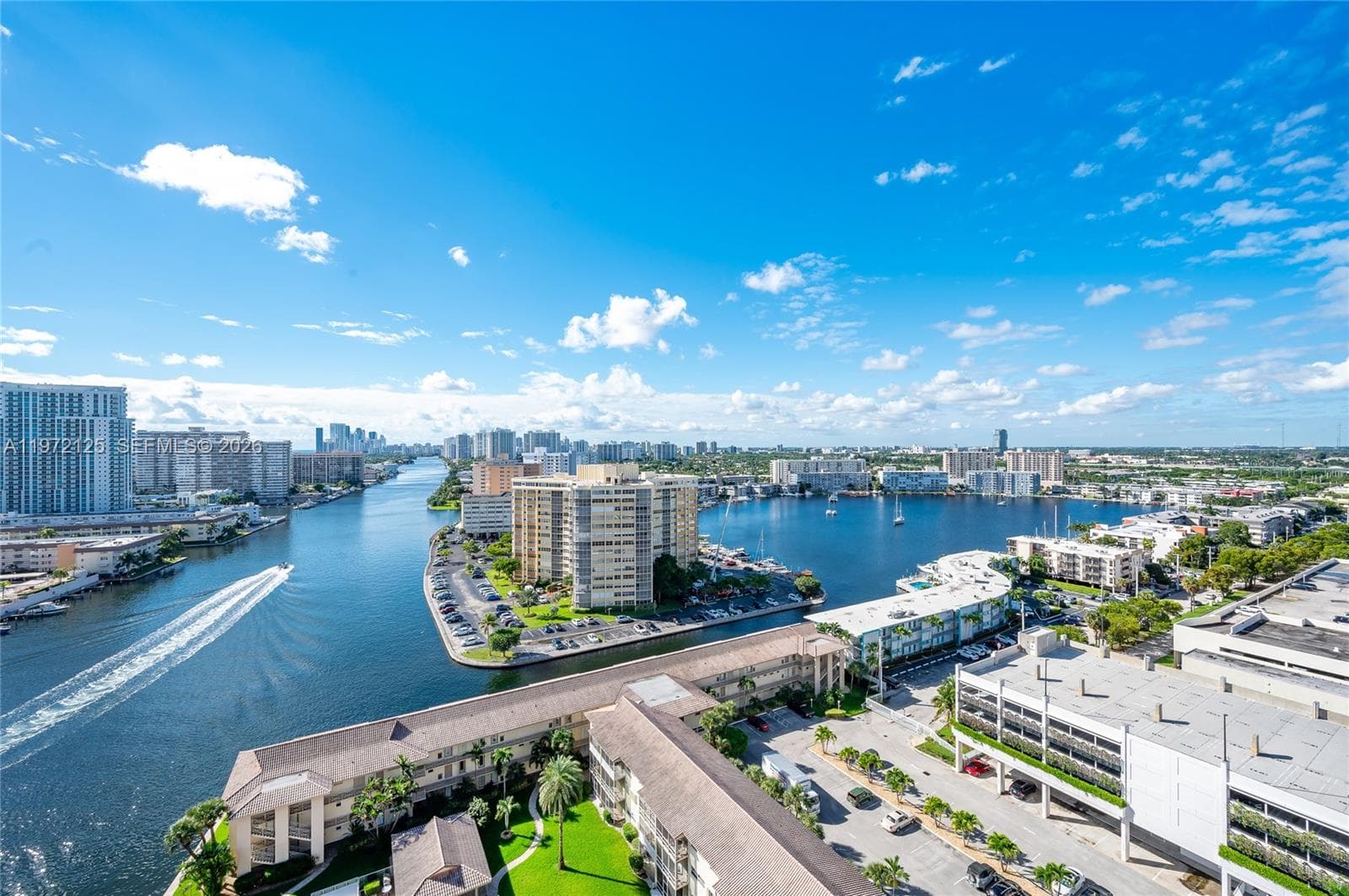 2602 E Hallandale Beach Blvd # R1903, Hallandale Beach, FL 33009 — zdjęcie 3