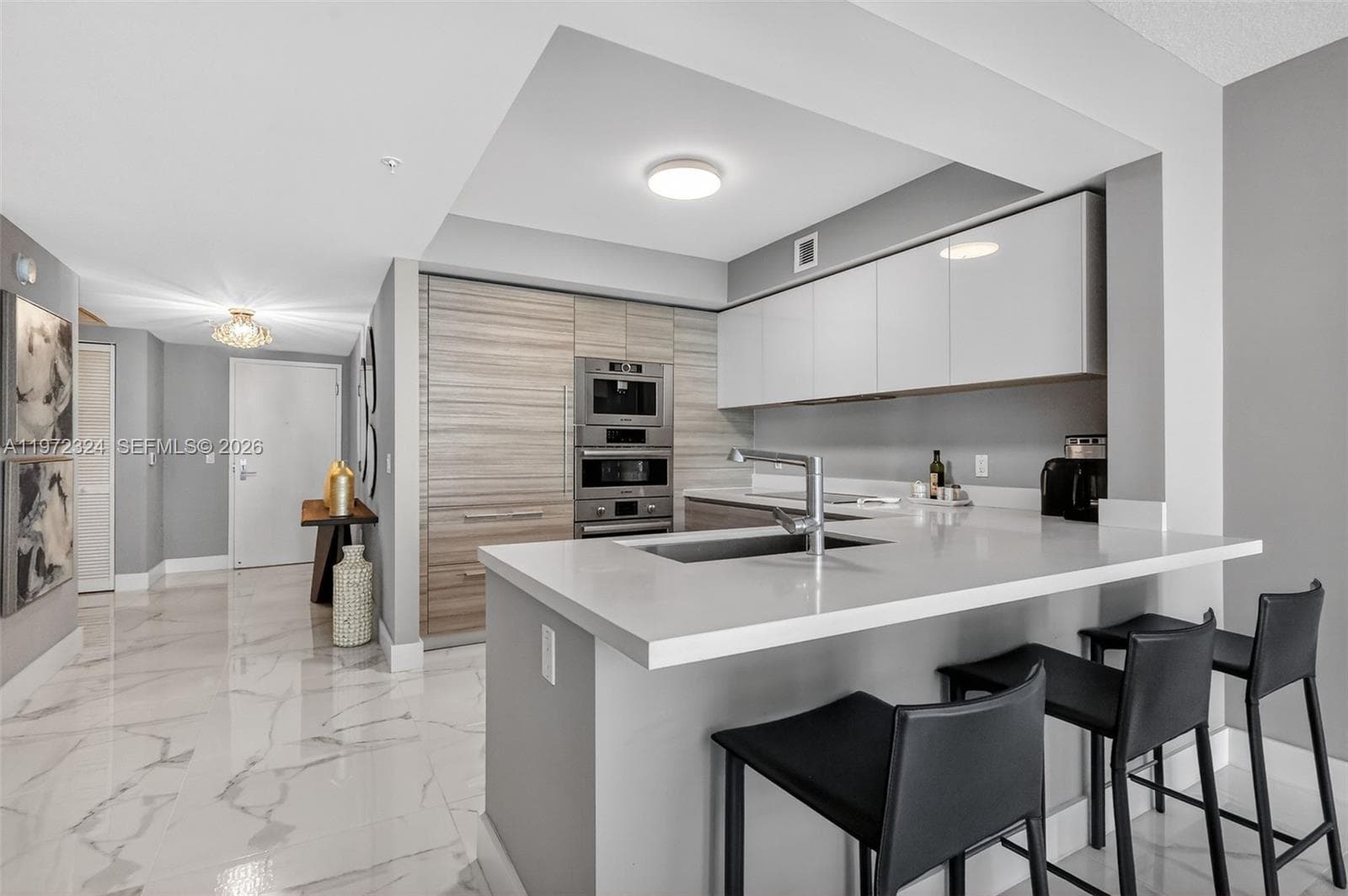 300 Sunny Isles Blvd # 4-804, Sunny Isles Beach, FL 33160 — zdjęcie 2