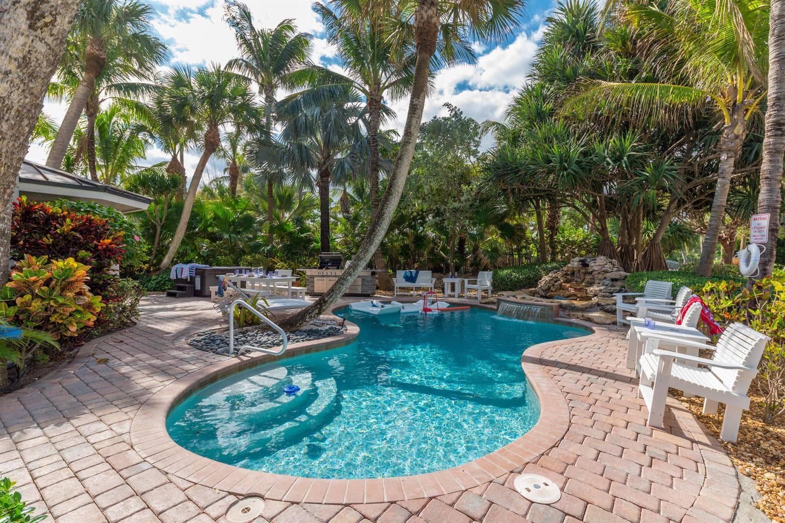4643 NE Ocean Boulevard, Jensen Beach, FL 34957 — zdjęcie 2