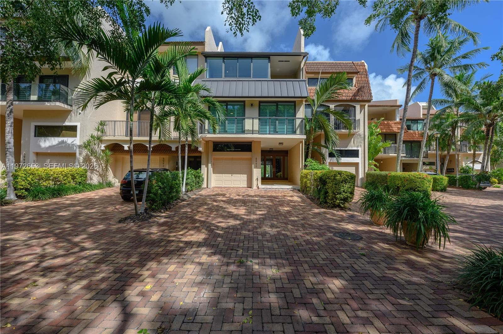 5990 Paradise Point Dr, Palmetto Bay, FL 33157 — zdjęcie 4
