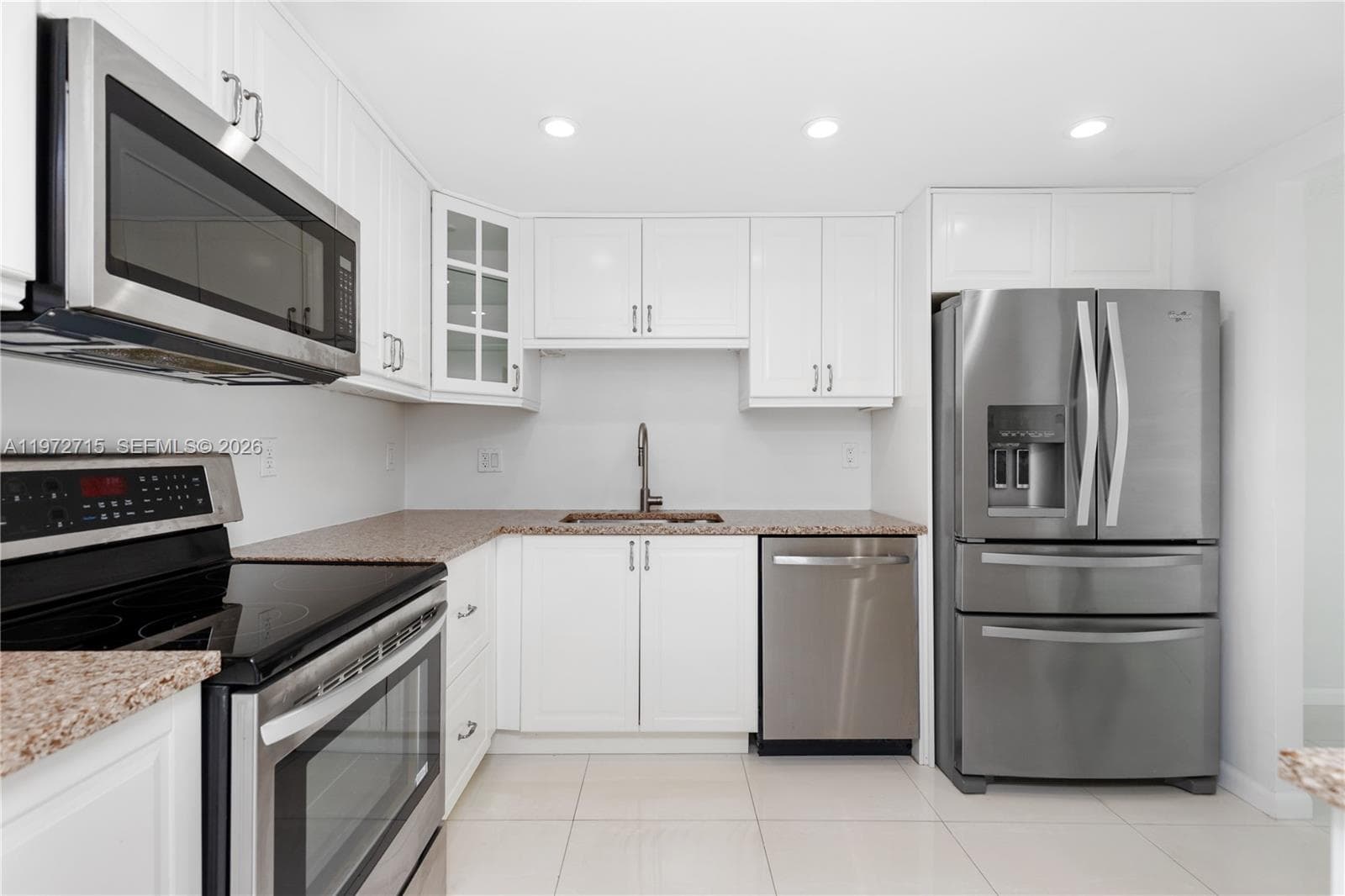 210 Sea View Dr # 207, Key Biscayne, FL 33149 — zdjęcie 3
