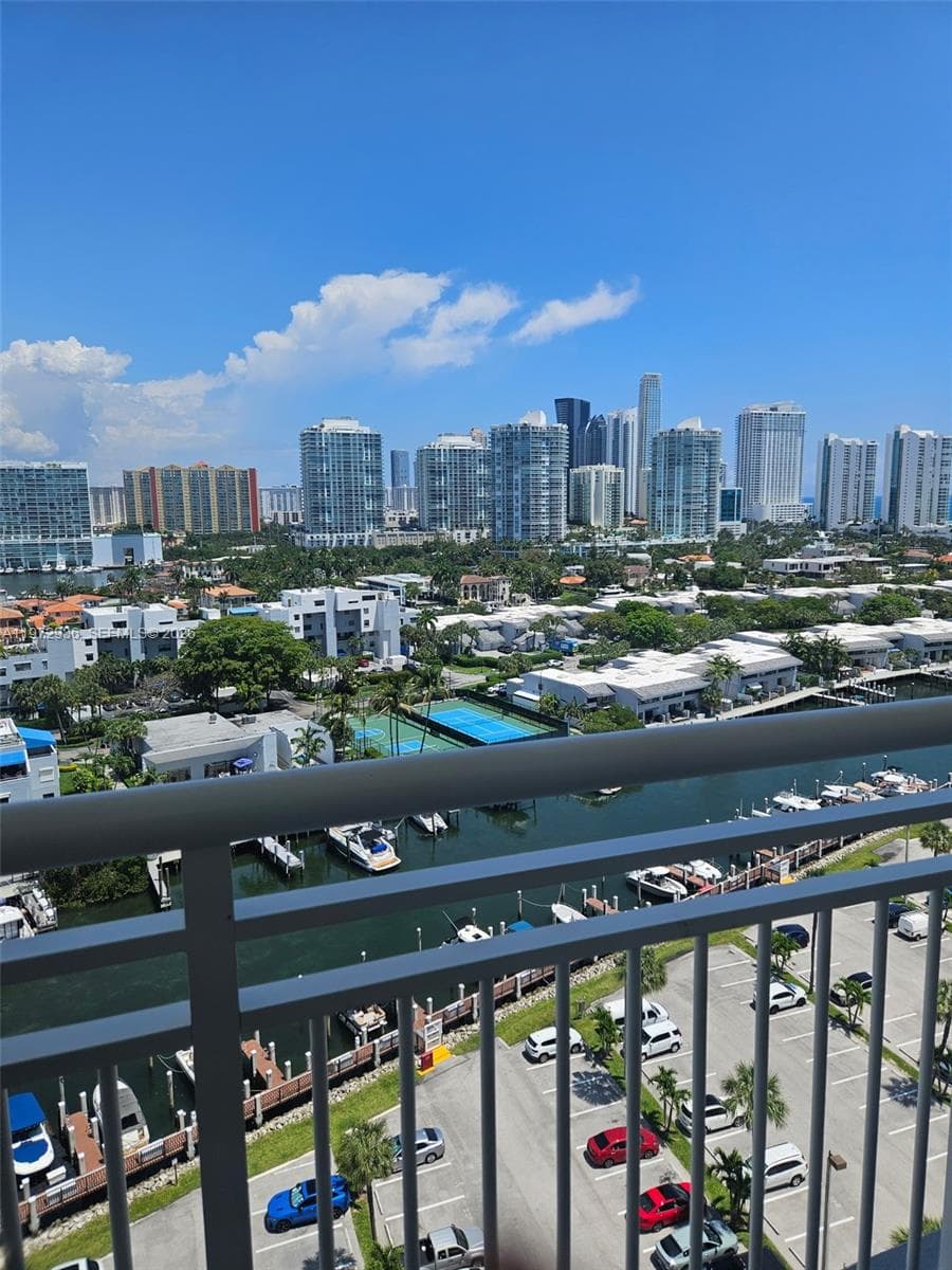 400 Kings Point Dr # 1624, Sunny Isles Beach, FL 33160