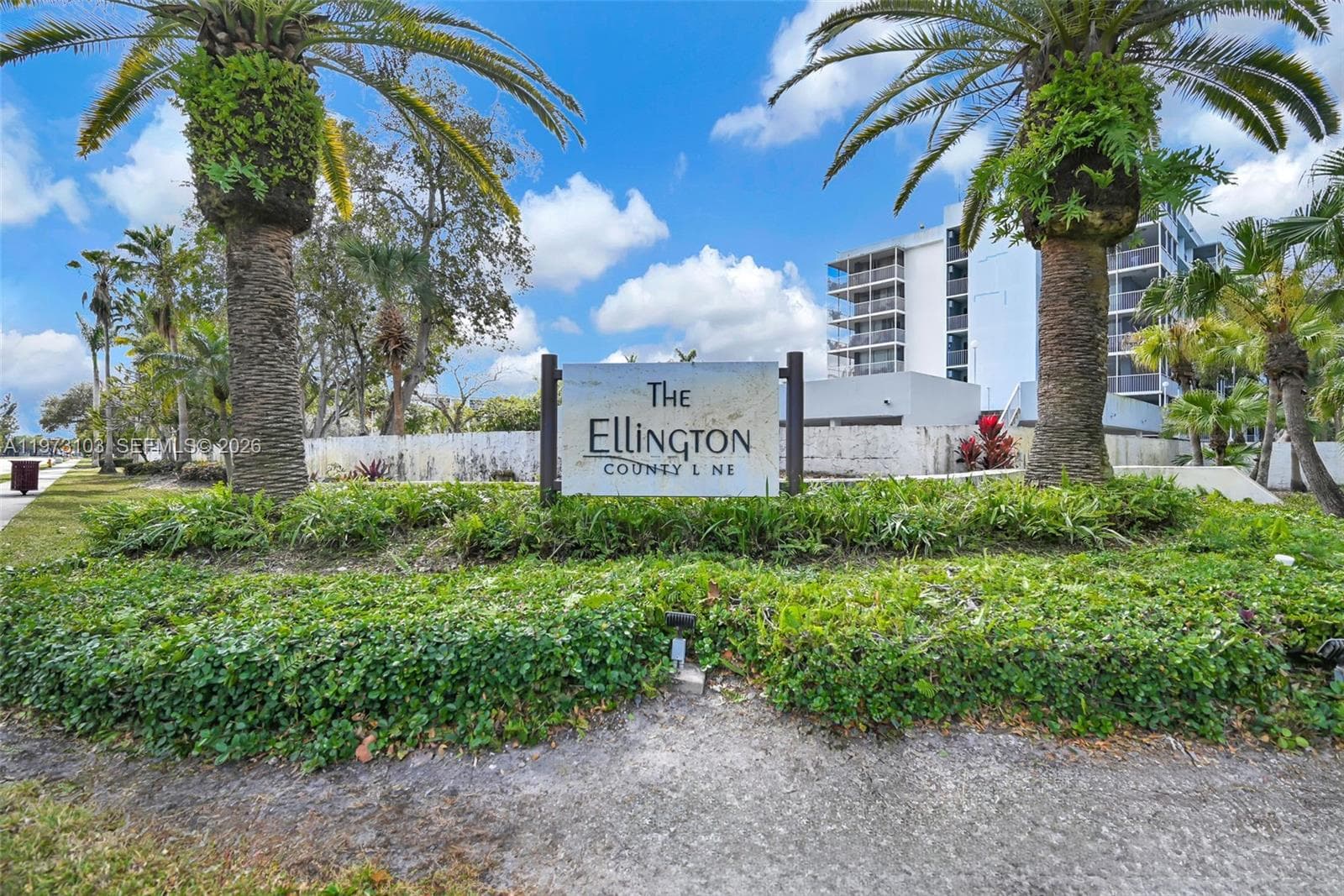 700 NW 214th St # 321, Miami Gardens, FL 33169 — zdjęcie 2