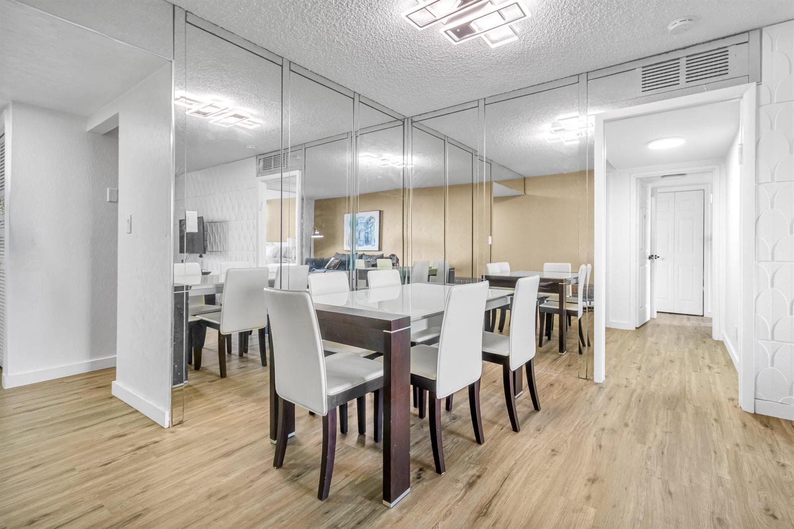 500 Three Islands Boulevard # 109, Hallandale Beach, FL 33009 — zdjęcie 4