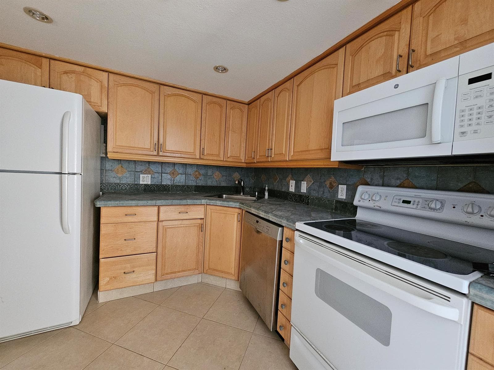 470 Executive Center Drive # 2g, West Palm Beach, FL 33401 — zdjęcie 3
