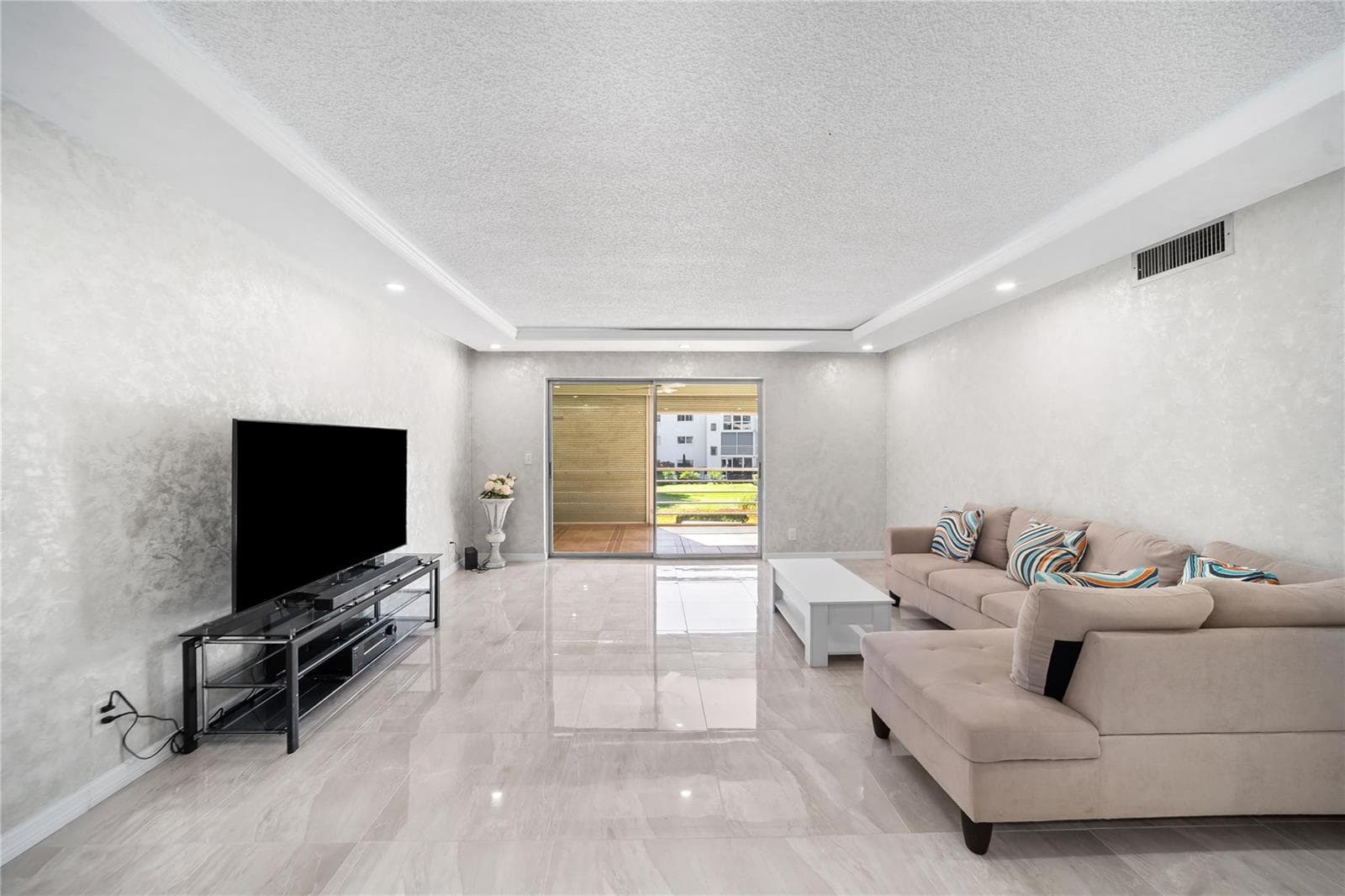 2615 NE 3rd Court # 220, Boynton Beach, FL 33435 — zdjęcie 3