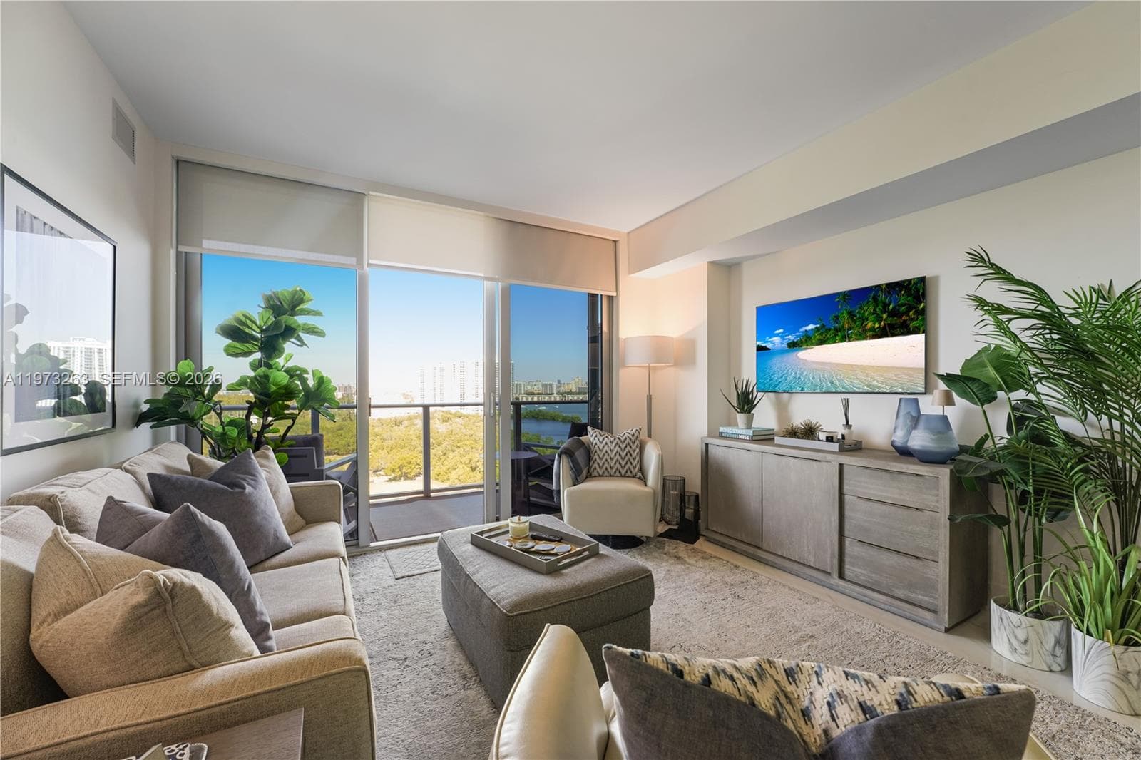 16385 Biscayne Blvd # 1502, North Miami Beach, FL 33160 — zdjęcie 5