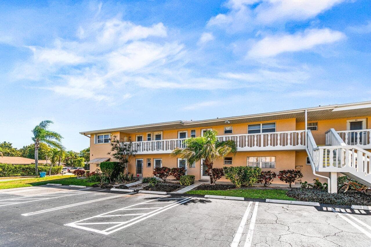 2121 NE 1st Court # 202, Boynton Beach, FL 33435 — zdjęcie 3