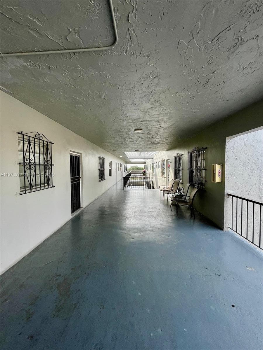 1035 W 77th St # 412, Hialeah, FL 33014 — zdjęcie 3