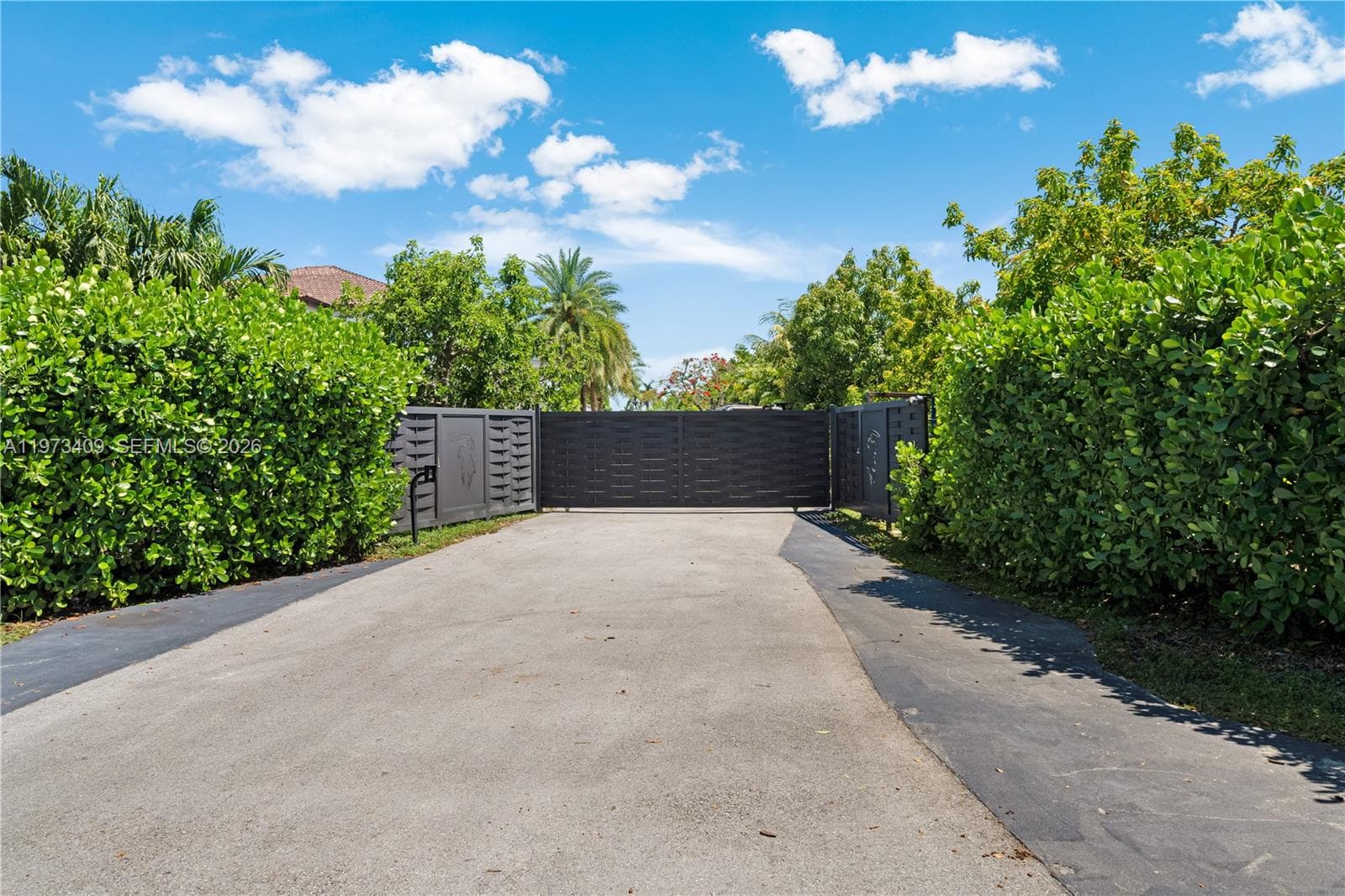 13050 SW 26th St, Miami, FL 33175 — zdjęcie 2