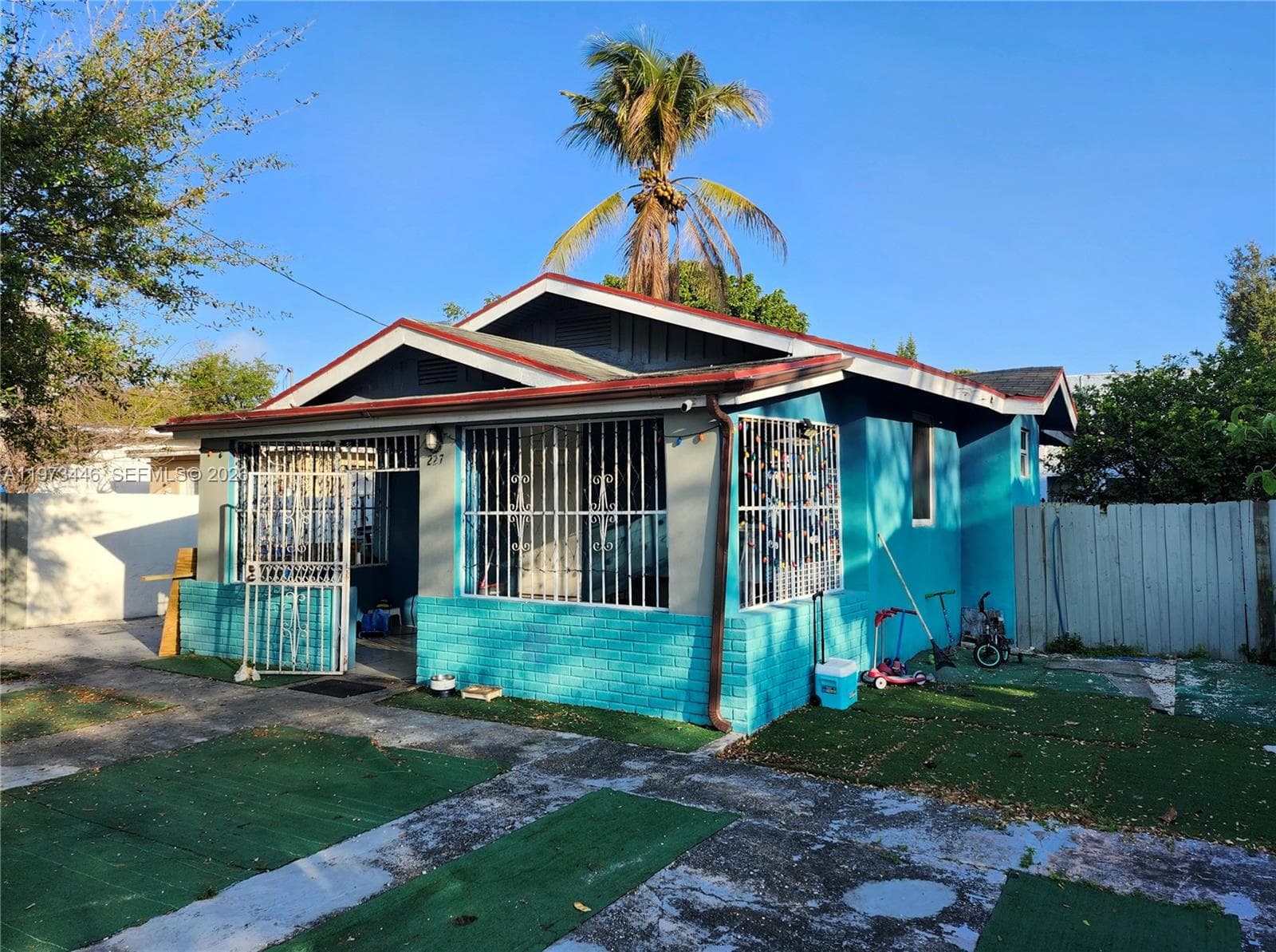 227 NW 33rd St, Miami, FL 33127 — zdjęcie 3