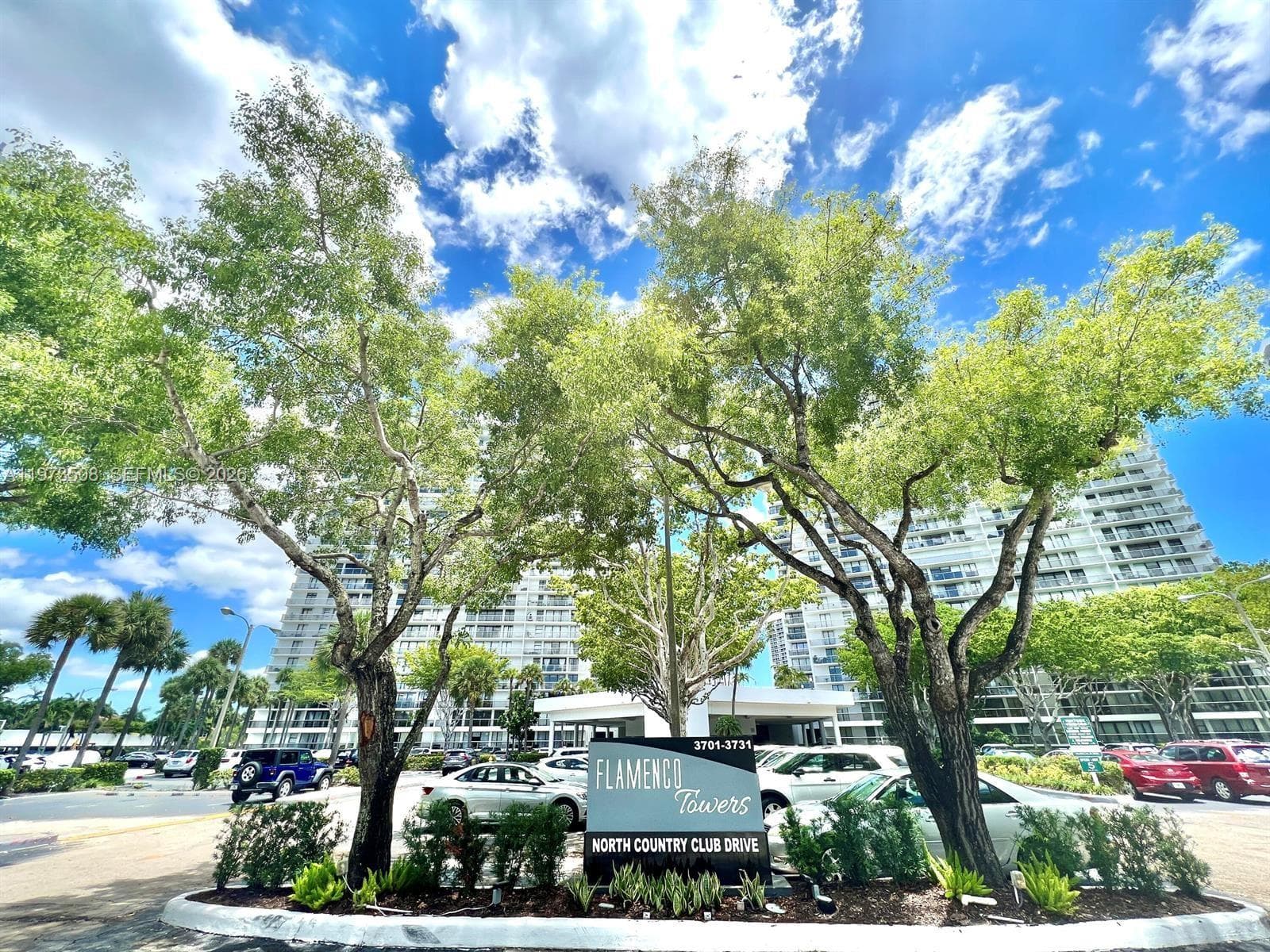 3731 N Country Club Dr # 1124, Aventura, FL 33180