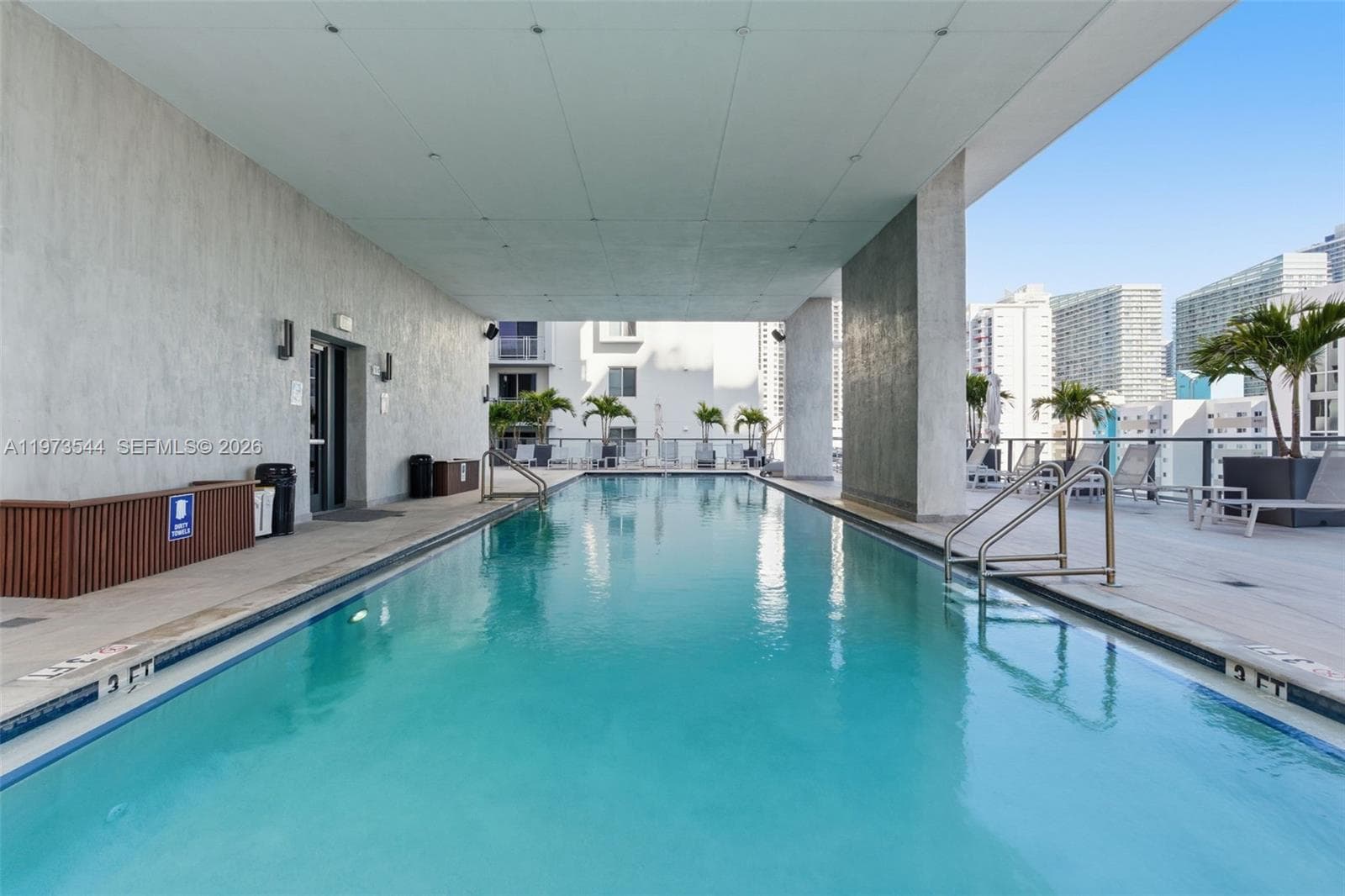 229 SW 9th St # 407, Miami, FL 33130 — zdjęcie 2