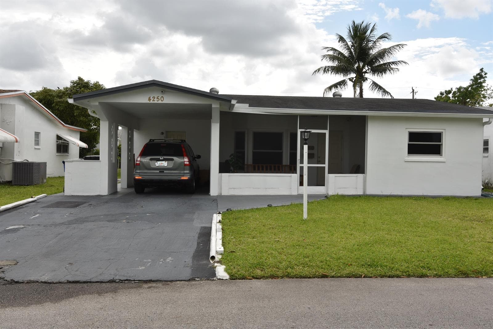 4250 NW 49th Terrace, Lauderdale Lakes, FL 33319 — zdjęcie 3