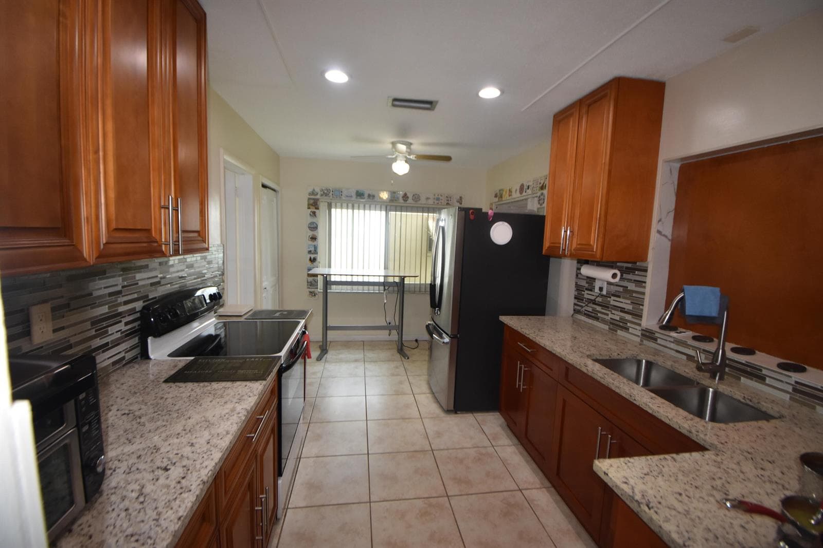 4250 NW 49th Terrace, Lauderdale Lakes, FL 33319 — zdjęcie 4