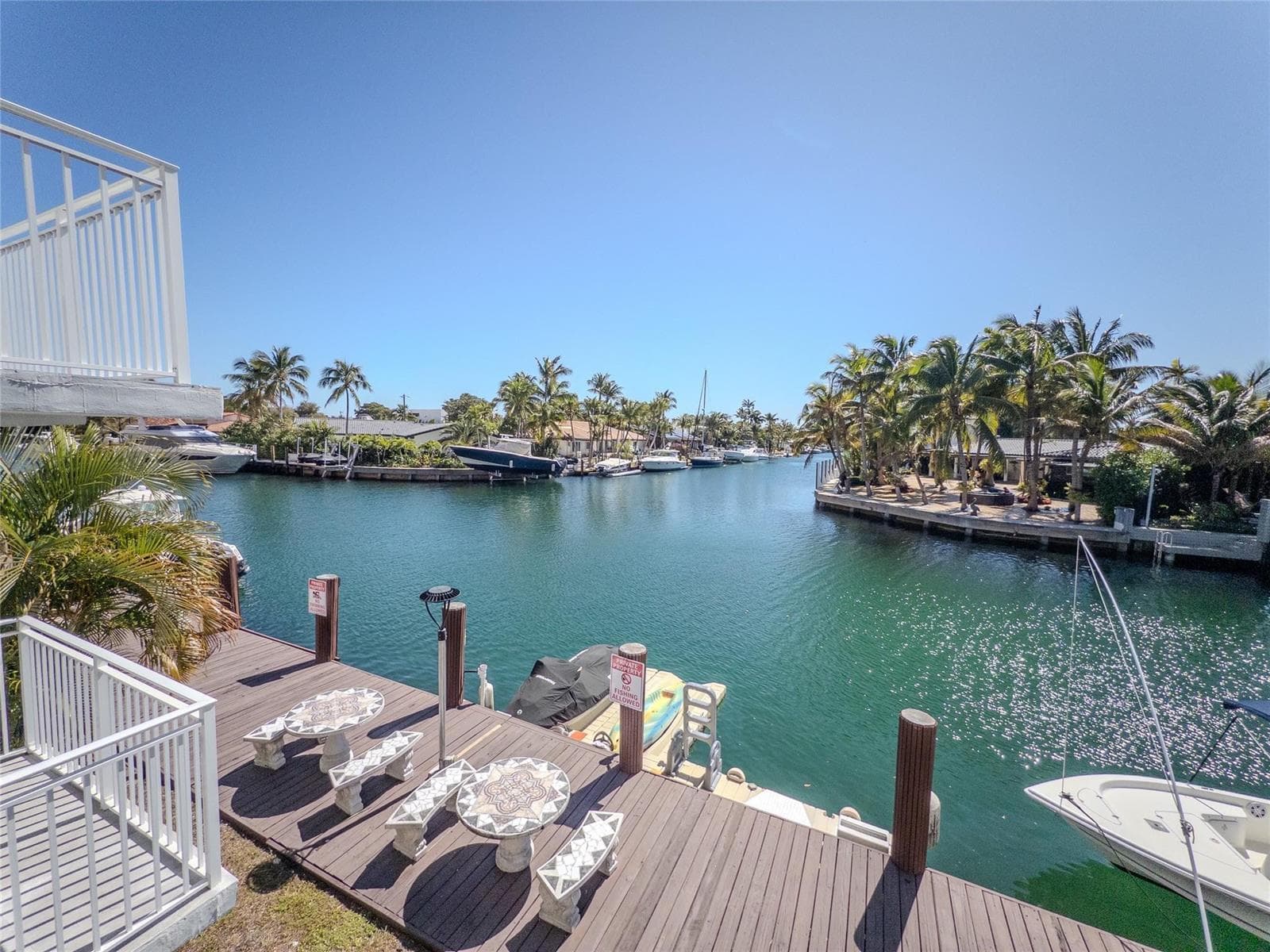 2430 NE 135th Street # 302, North Miami, FL 33181 — zdjęcie 2
