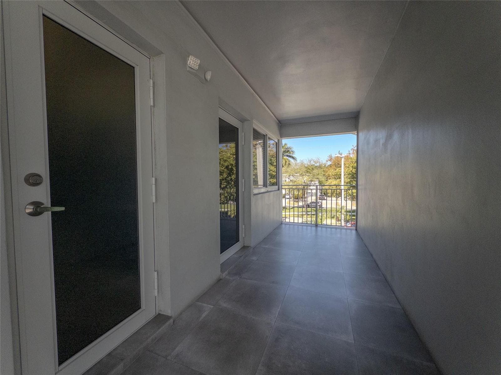 2430 NE 135th Street # 302, North Miami, FL 33181 — zdjęcie 5