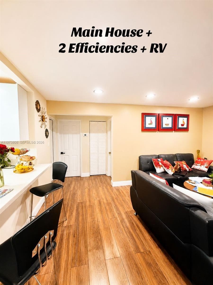 2281 NW 81st Ter, Miami, FL 33147 — zdjęcie 5