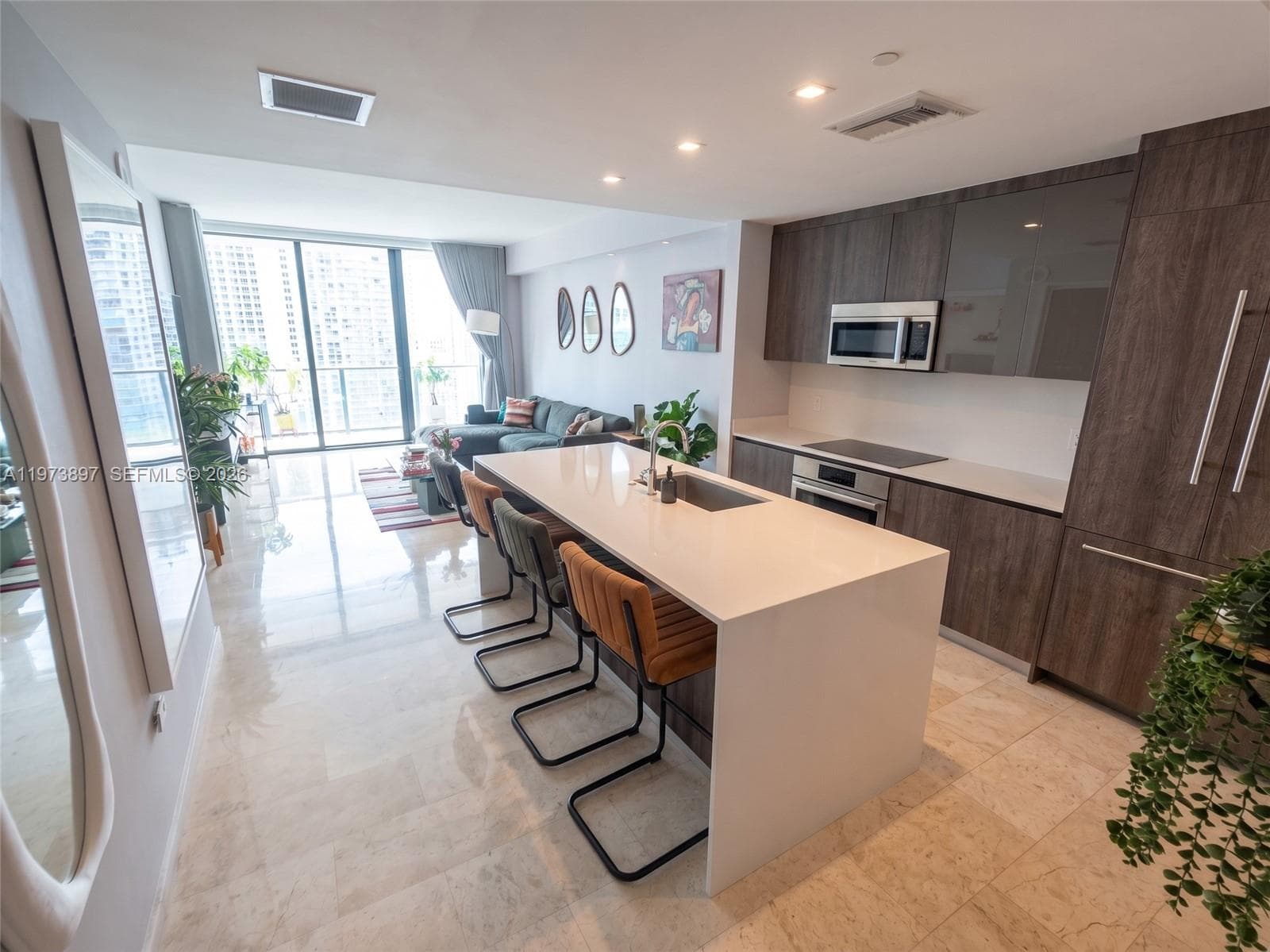 68 SE 6th St # 1806, Miami, FL 33131 — zdjęcie 3