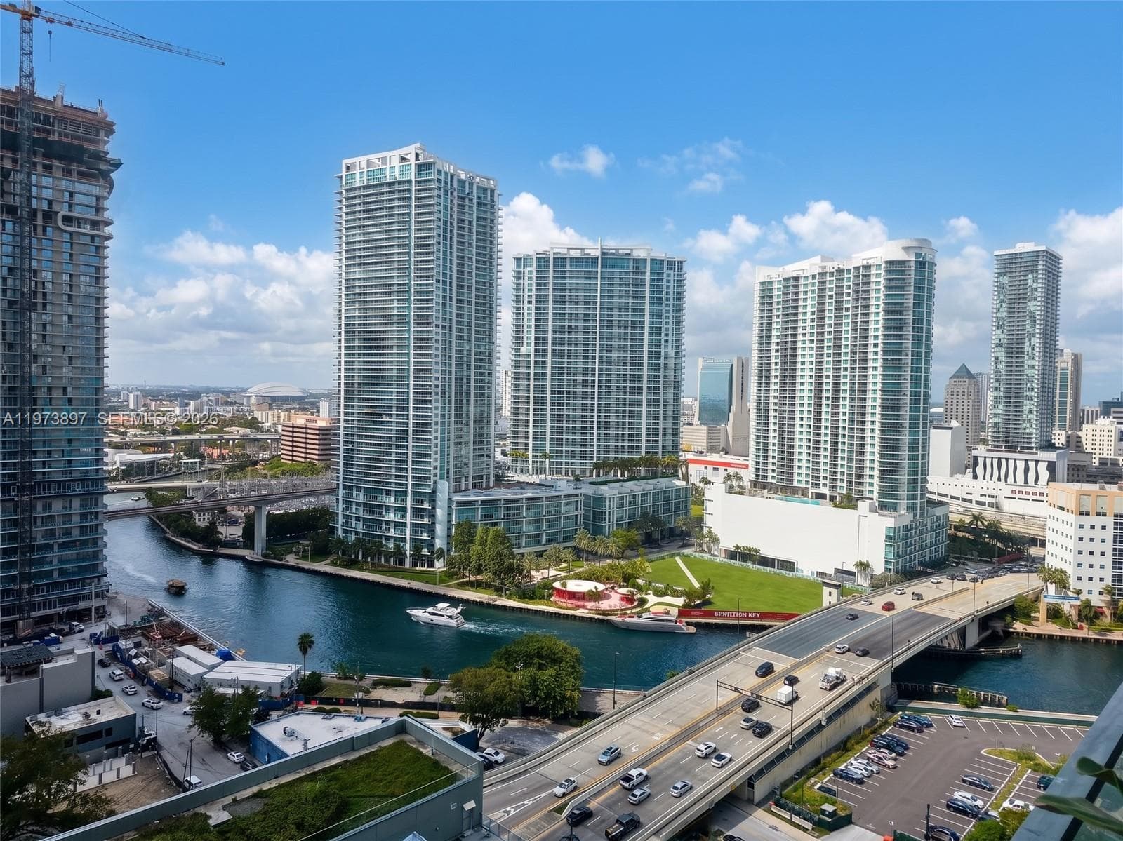 68 SE 6th St # 1806, Miami, FL 33131