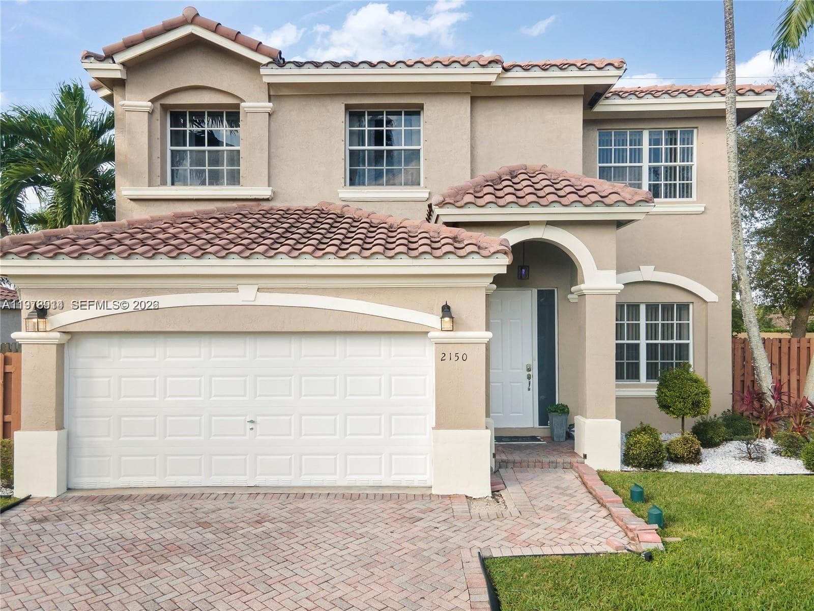 2150 NW 100th Ave, Pembroke Pines, FL 33024