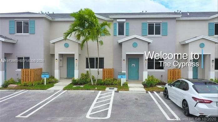 445 NW 12th Ave, Florida City, FL 33034