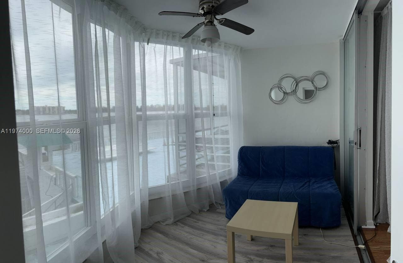1150 NE 191st St # 34, Miami, FL 33179 — zdjęcie 4