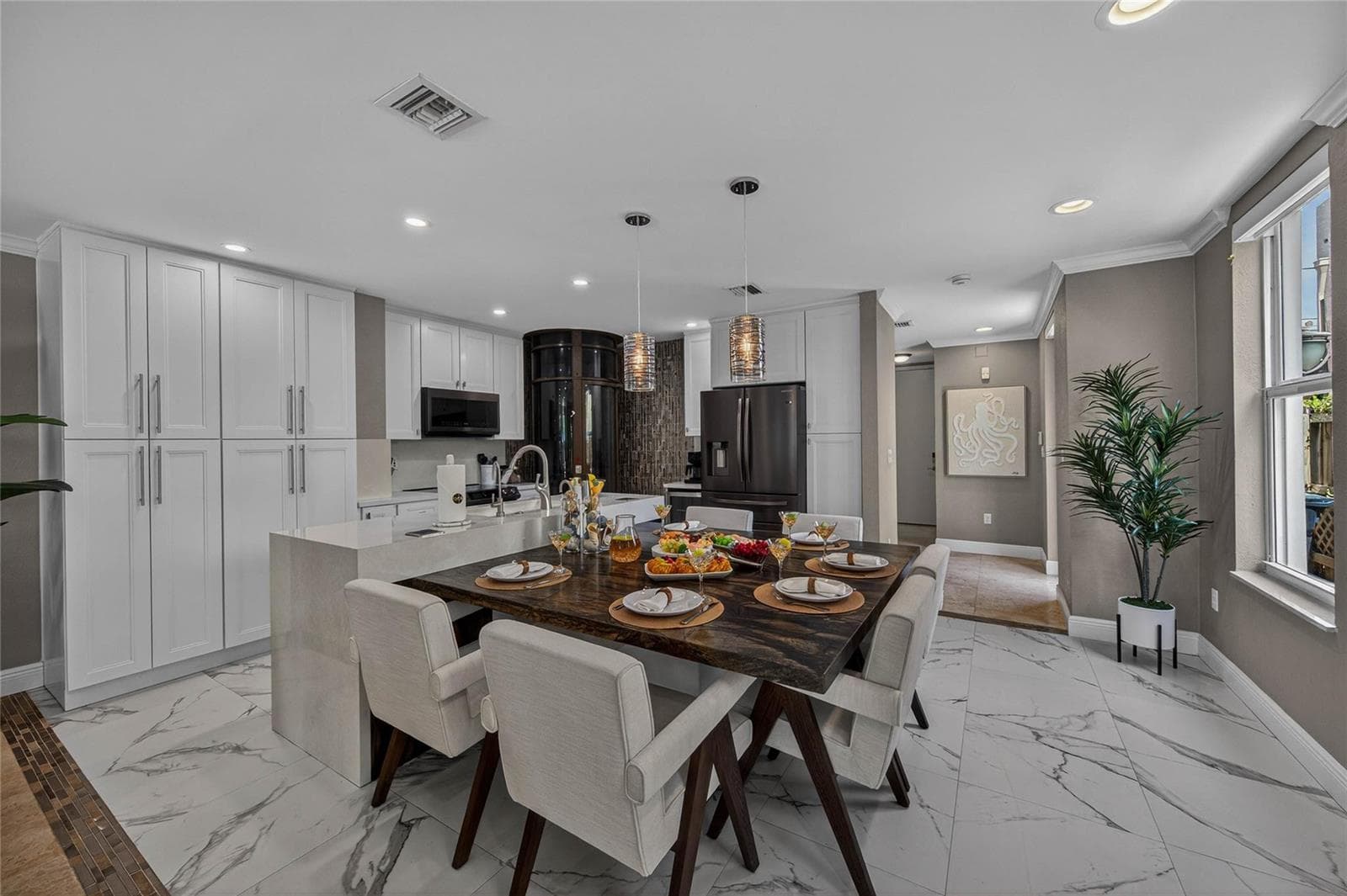 1215 NE 1st Street, Fort Lauderdale, FL 33301 — zdjęcie 3