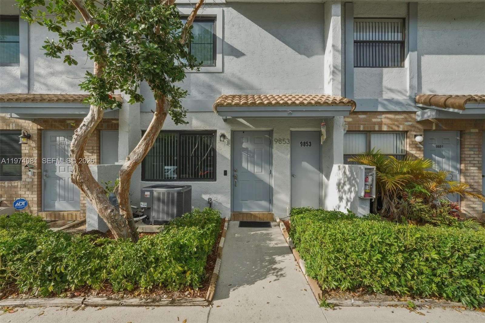 9853 Riverside Dr # 8-24, Coral Springs, FL 33071 — zdjęcie 2