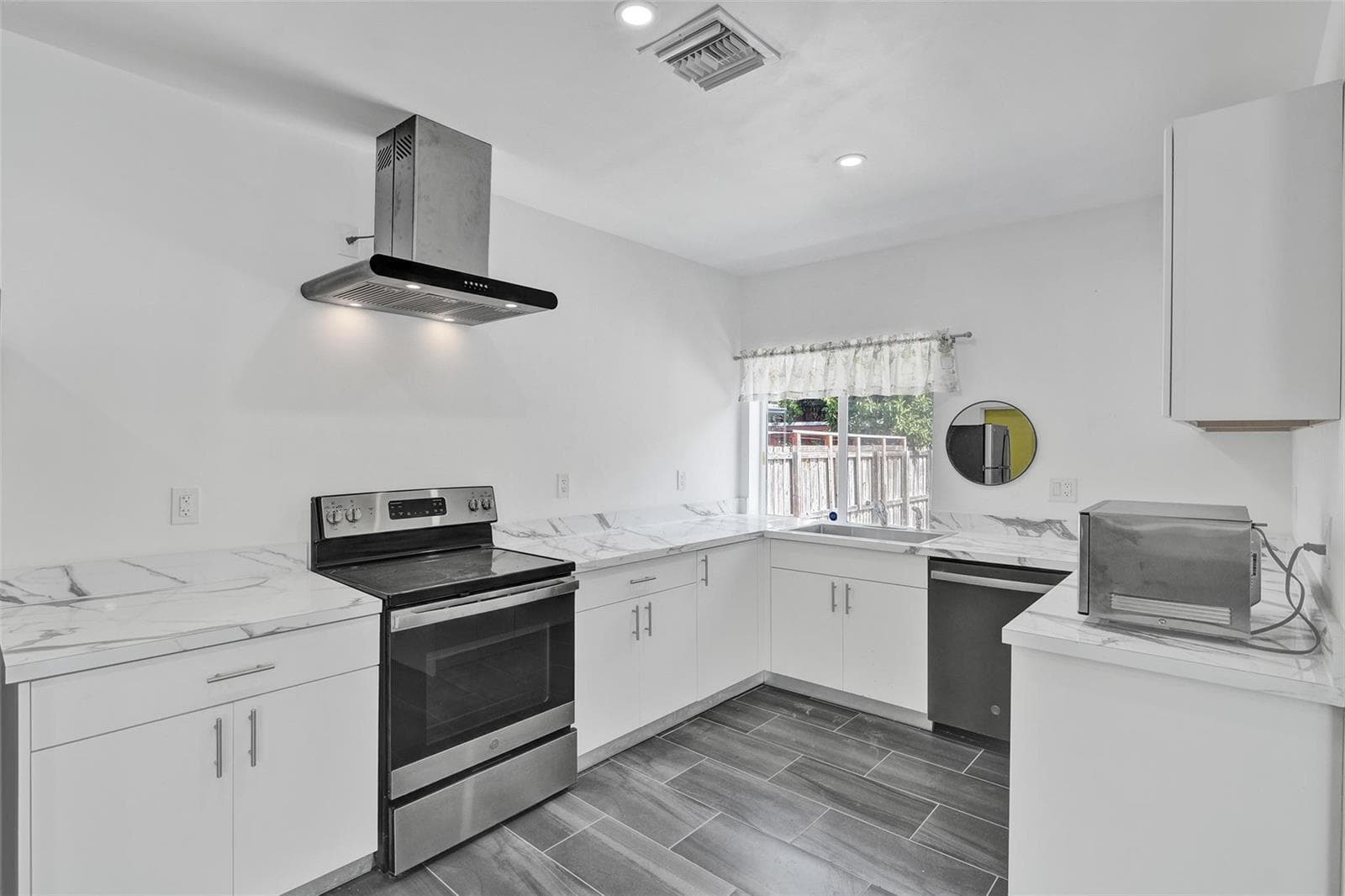 1904 SE 1st Avenue, Fort Lauderdale, FL 33316 — zdjęcie 3