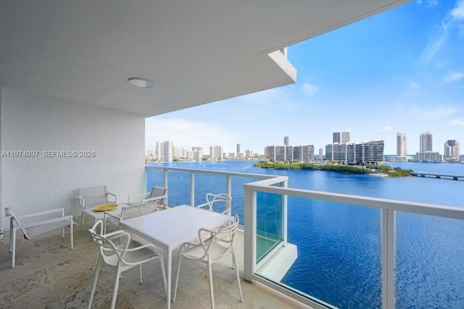 3201 NE 183 Street # 1104, Aventura, FL 33160 — zdjęcie 2