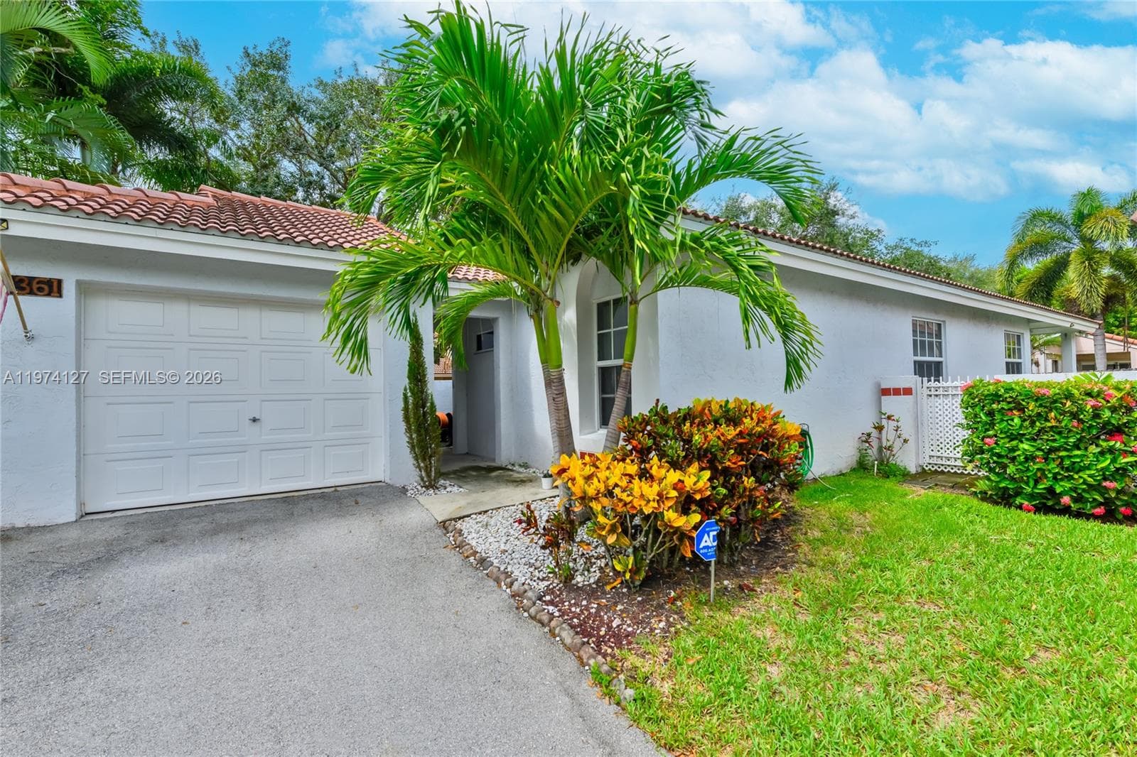 1361 Seagrape Cir, Weston, FL 33326 — zdjęcie 5