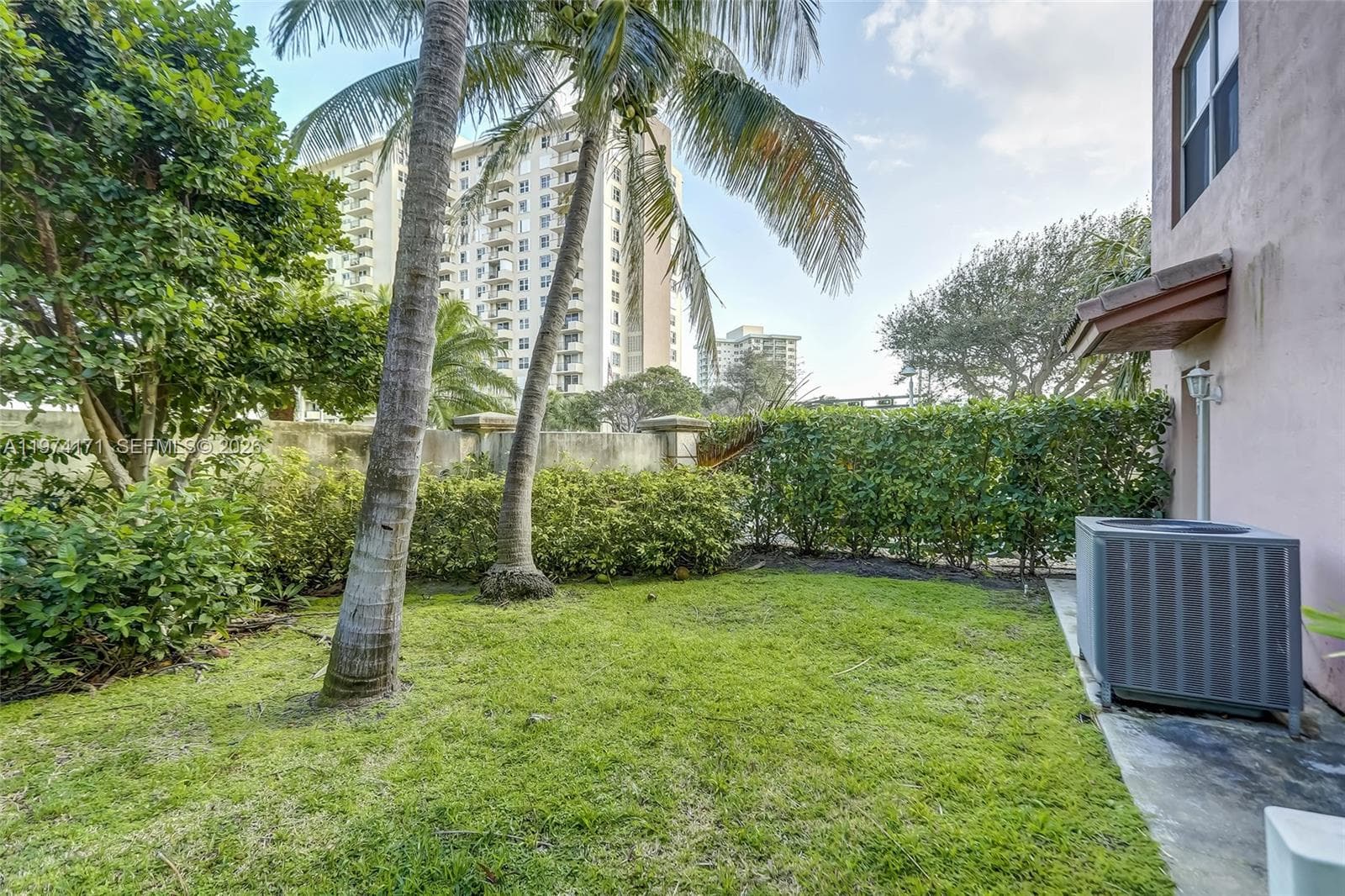 2039 Oceanwalk Ter # 401, Lauderdale By The Sea, FL 33062 — zdjęcie 3