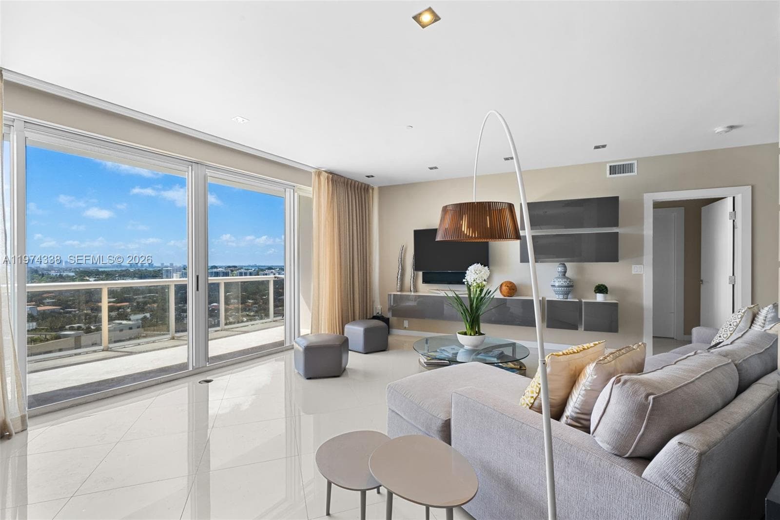 9601 Collins Ave # 1208, Bal Harbour, FL 33154 — zdjęcie 2
