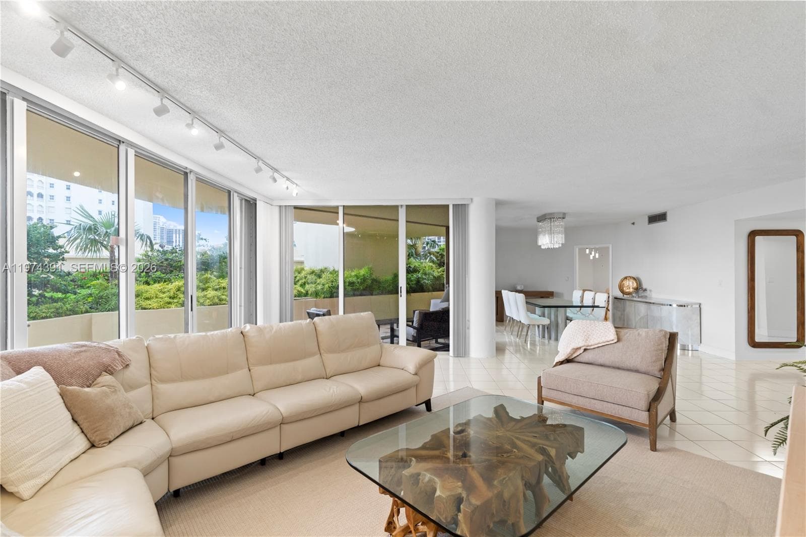 20191 E Country Club Dr # 407, Aventura, FL 33180 — zdjęcie 3
