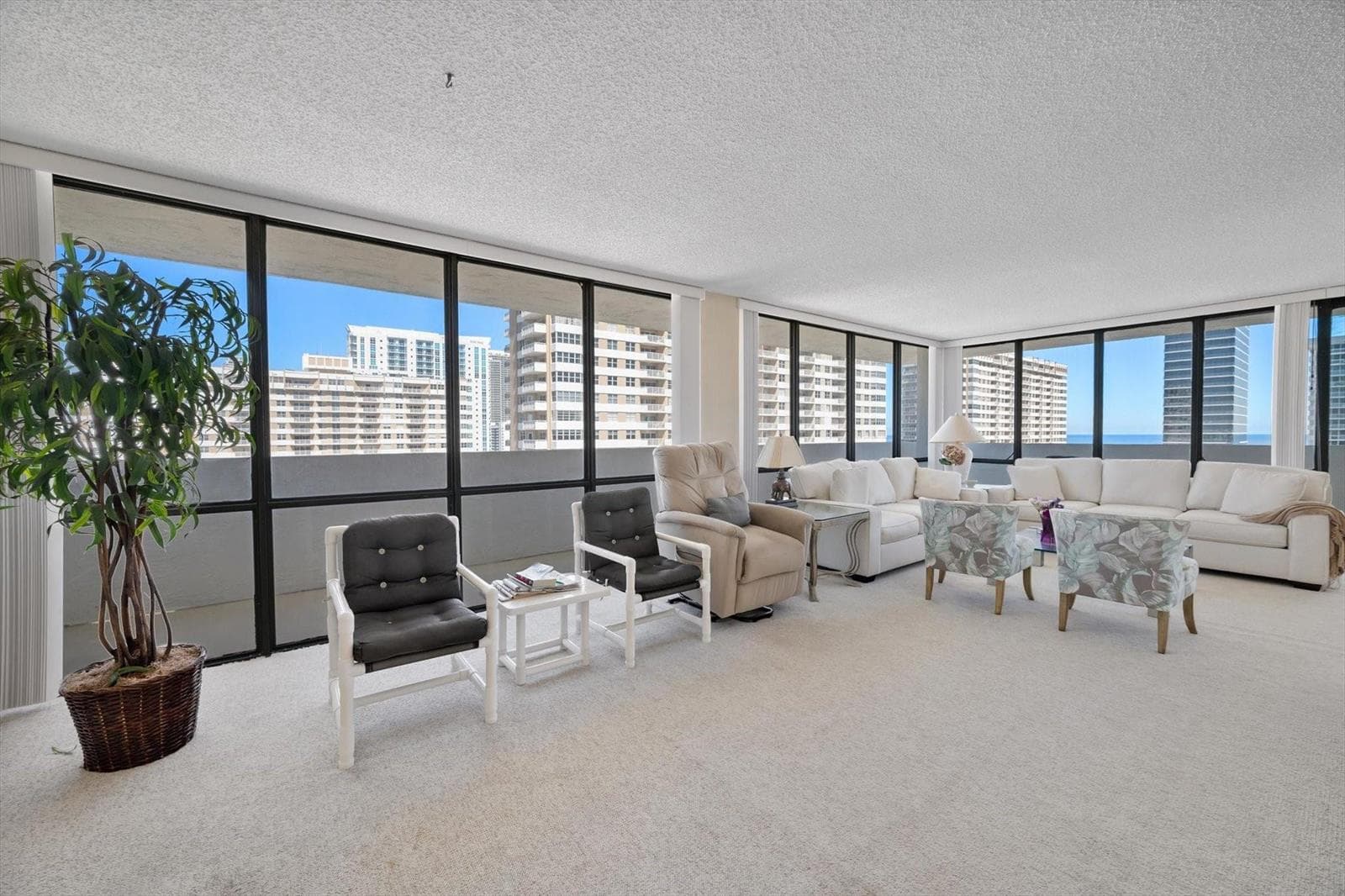 2017 S Ocean Drive # Ph1, Hallandale Beach, FL 33009 — zdjęcie 5