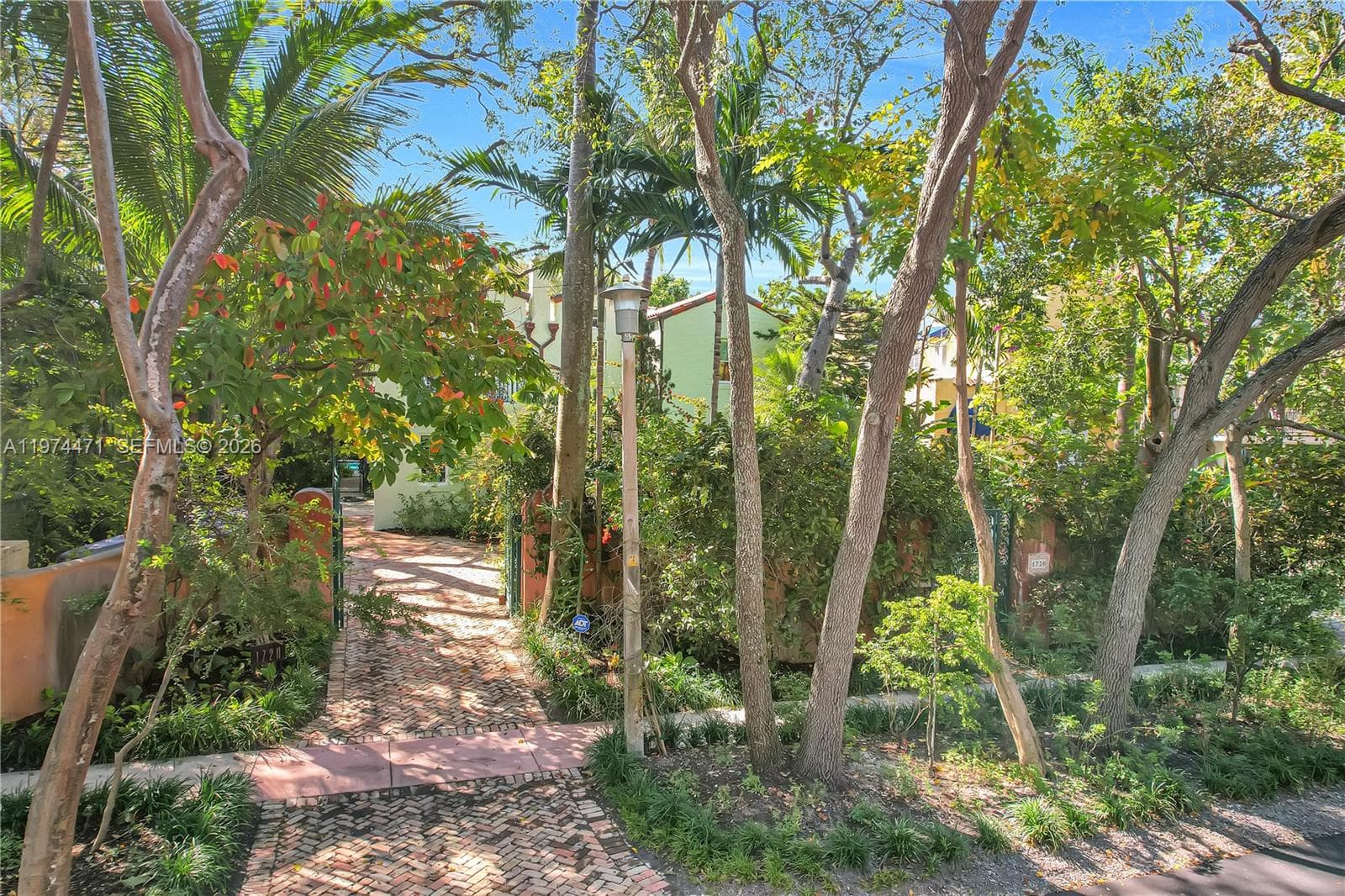 1720 Espanola Dr, Miami, FL 33133 — zdjęcie 3