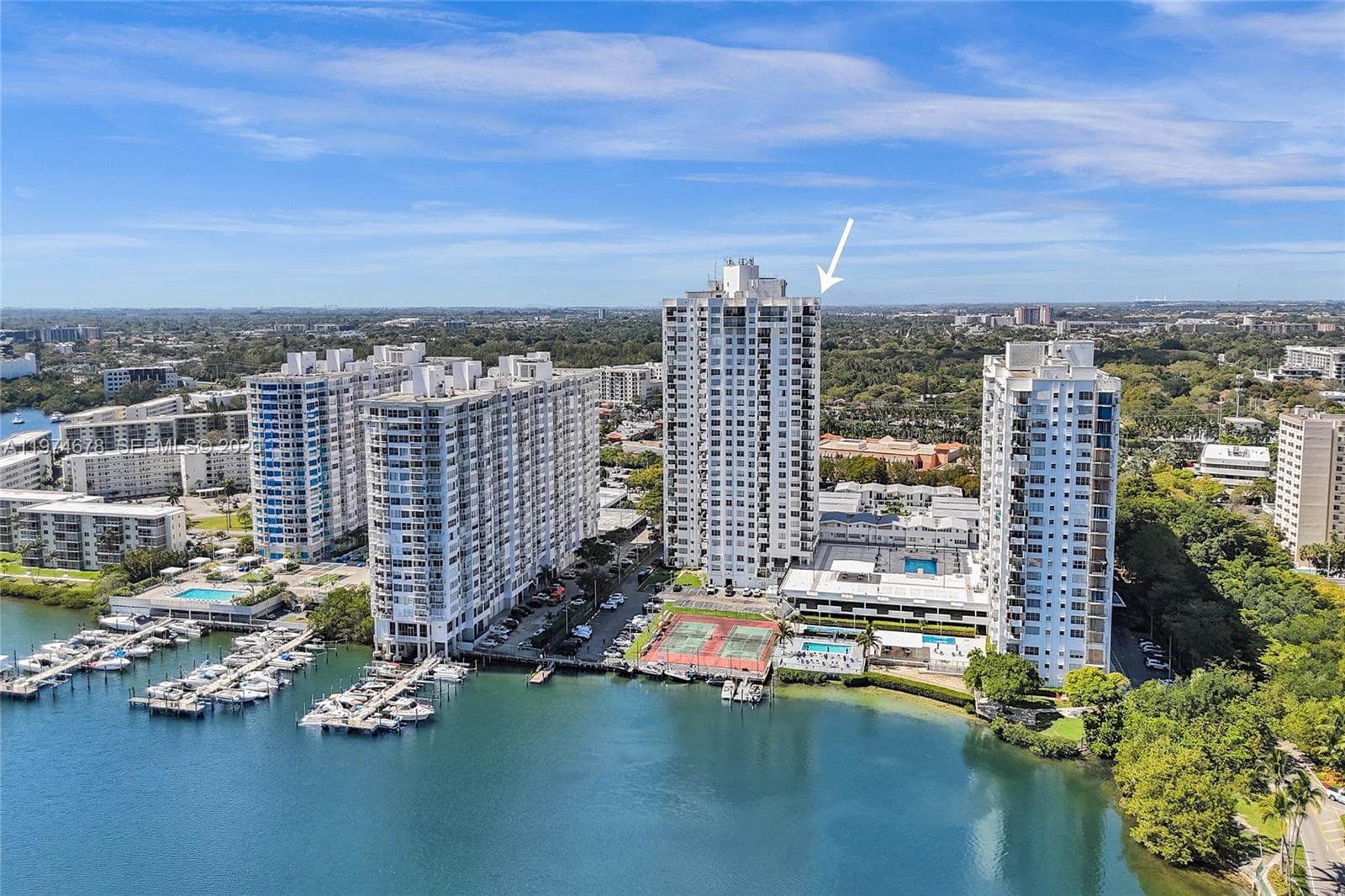 2750 NE 183rd St # 406, Aventura, FL 33160 — zdjęcie 2