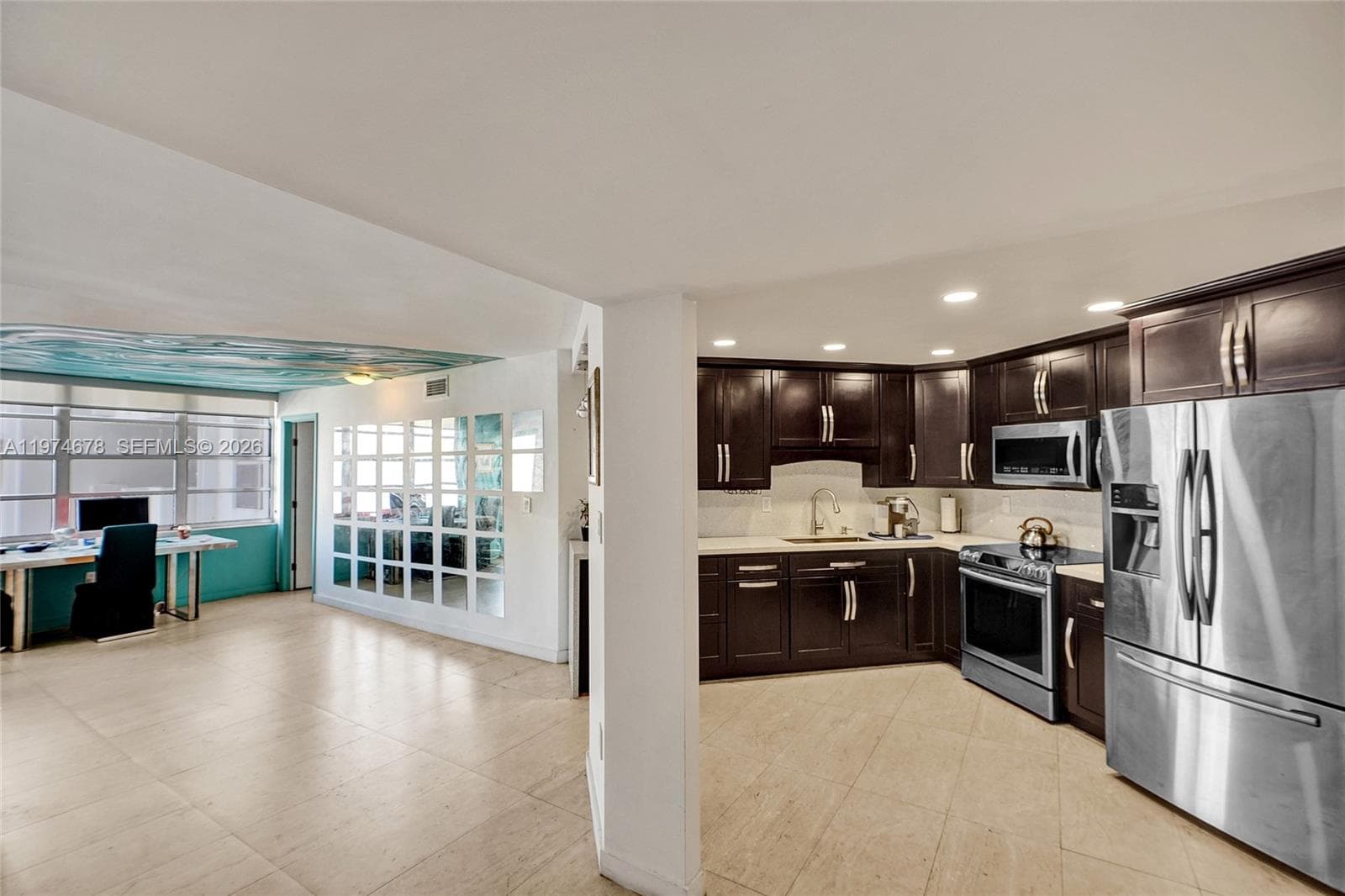 2750 NE 183rd St # 406, Aventura, FL 33160 — zdjęcie 3