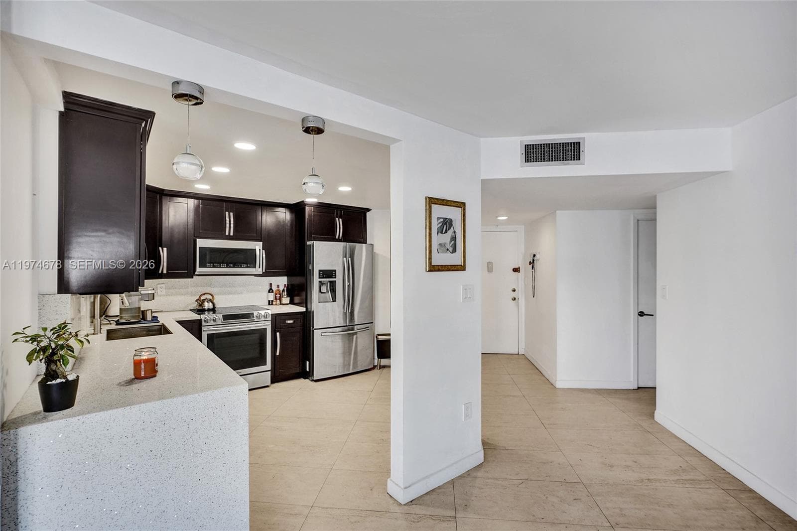 2750 NE 183rd St # 406, Aventura, FL 33160 — zdjęcie 4