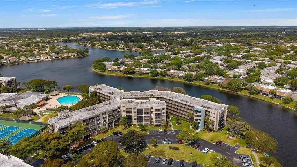 1001 Colony Point Circle # 417, Pembroke Pines, FL 33026 — zdjęcie 2