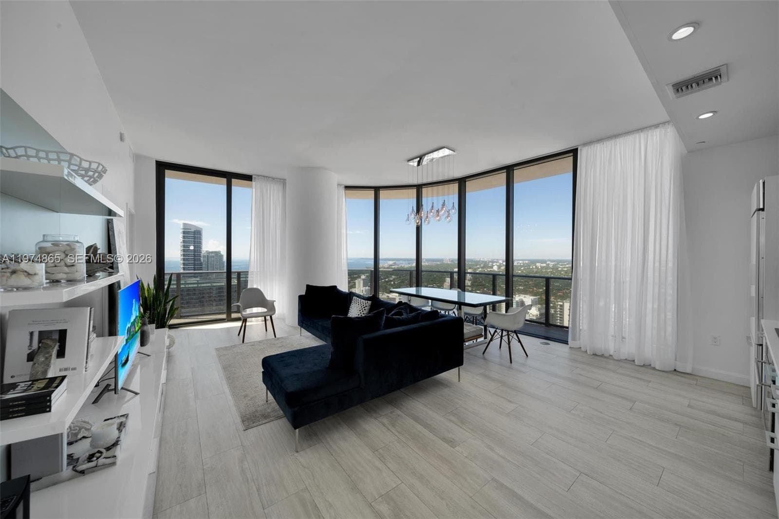 55 SW 9th St # 4406, Miami, FL 33130 — zdjęcie 2
