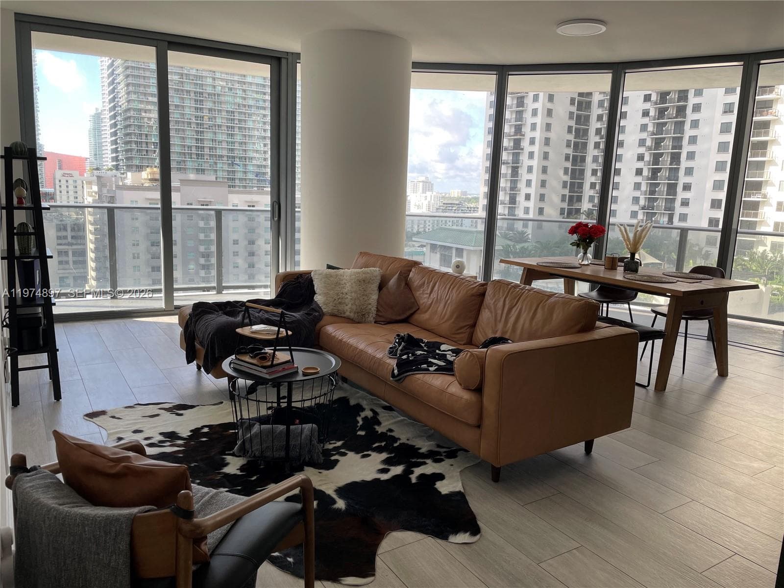 45 SW 9th St # 1206, Miami, FL 33130 — zdjęcie 2