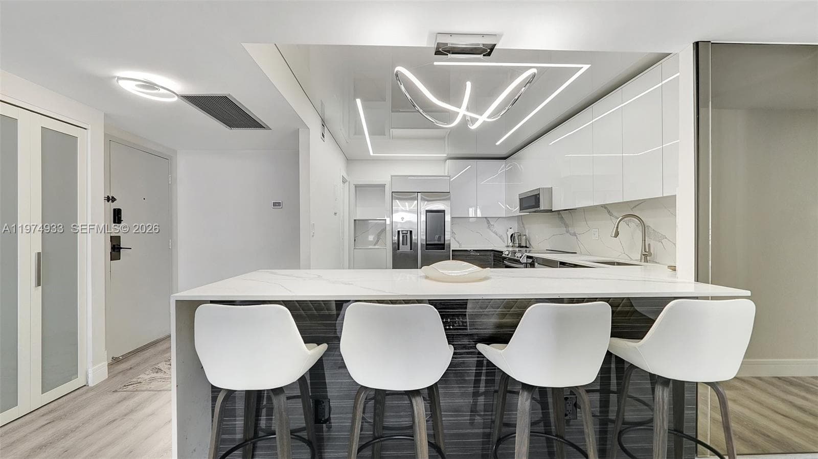 2500 Parkview Dr # 1914, Hallandale Beach, FL 33009 — zdjęcie 4