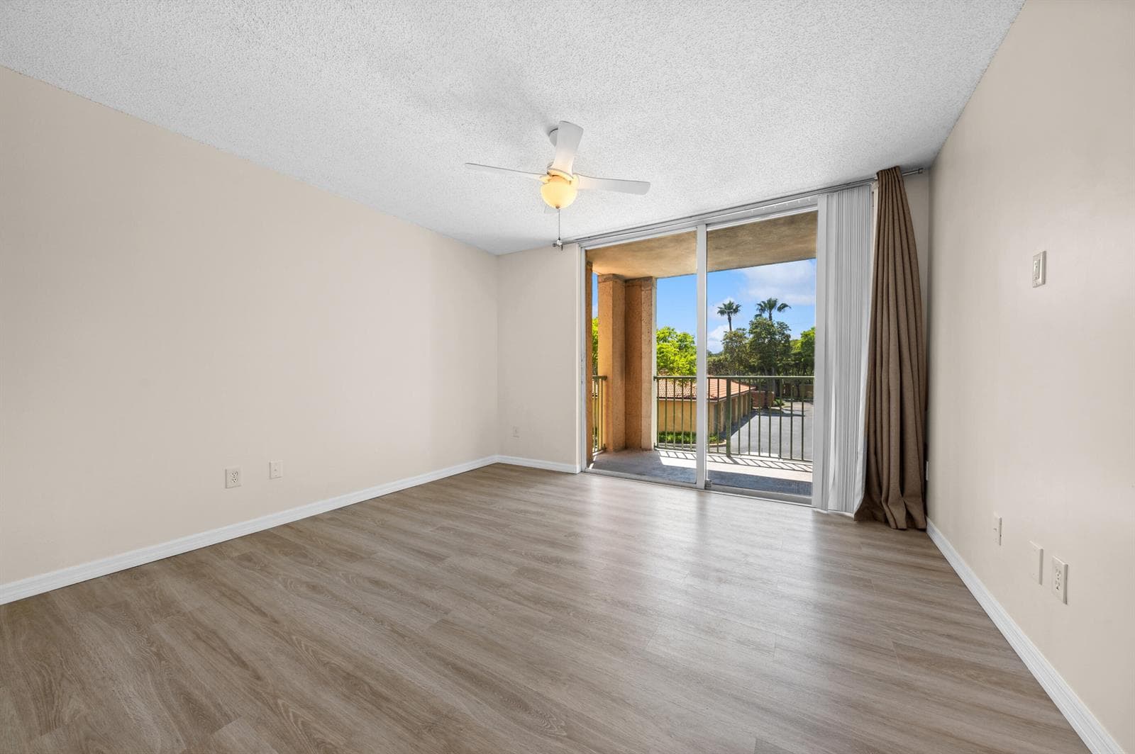 117 Yacht Club Way # 205, Hypoluxo, FL 33462 — zdjęcie 2
