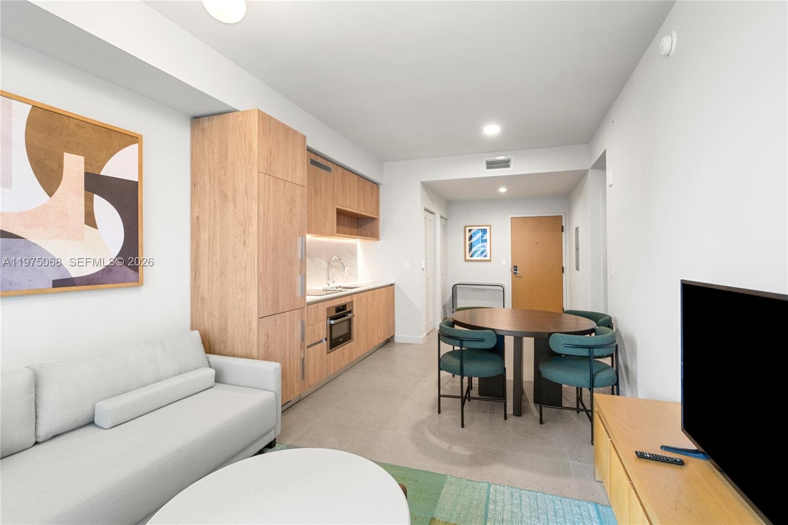 11 NE 6th St # 2104, Miami, FL 33132